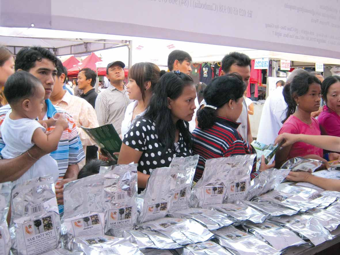 GIAN HÀNG THỐT NỐT TƯƠI VỚI MÚI MỀM DẺO VÀ NƯỚC NGUYÊN CHẤT