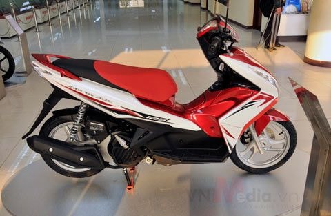 Giá xe Air Blade 125 giảm chưa từng thấy
