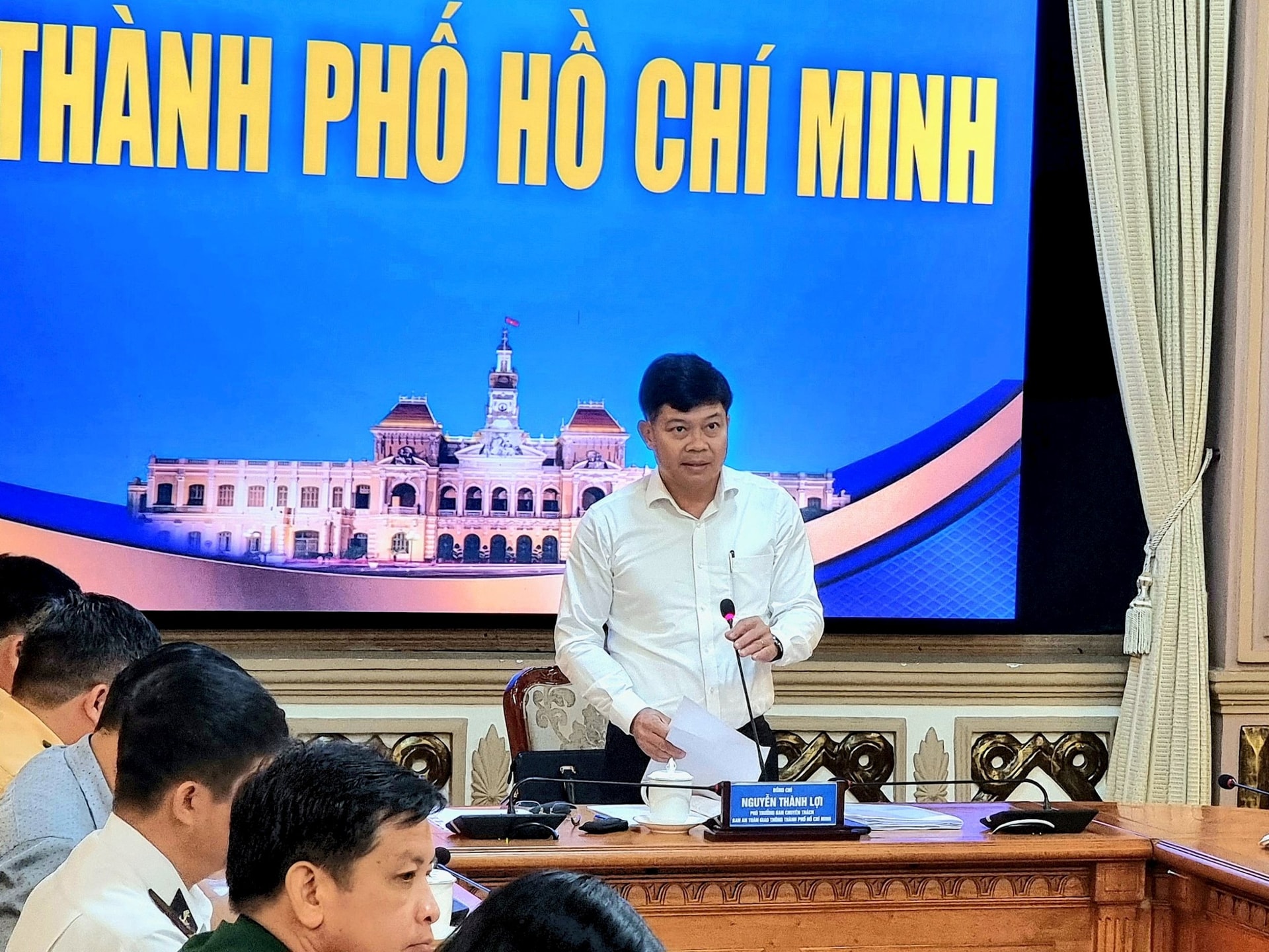 h-ong-loi.jpg