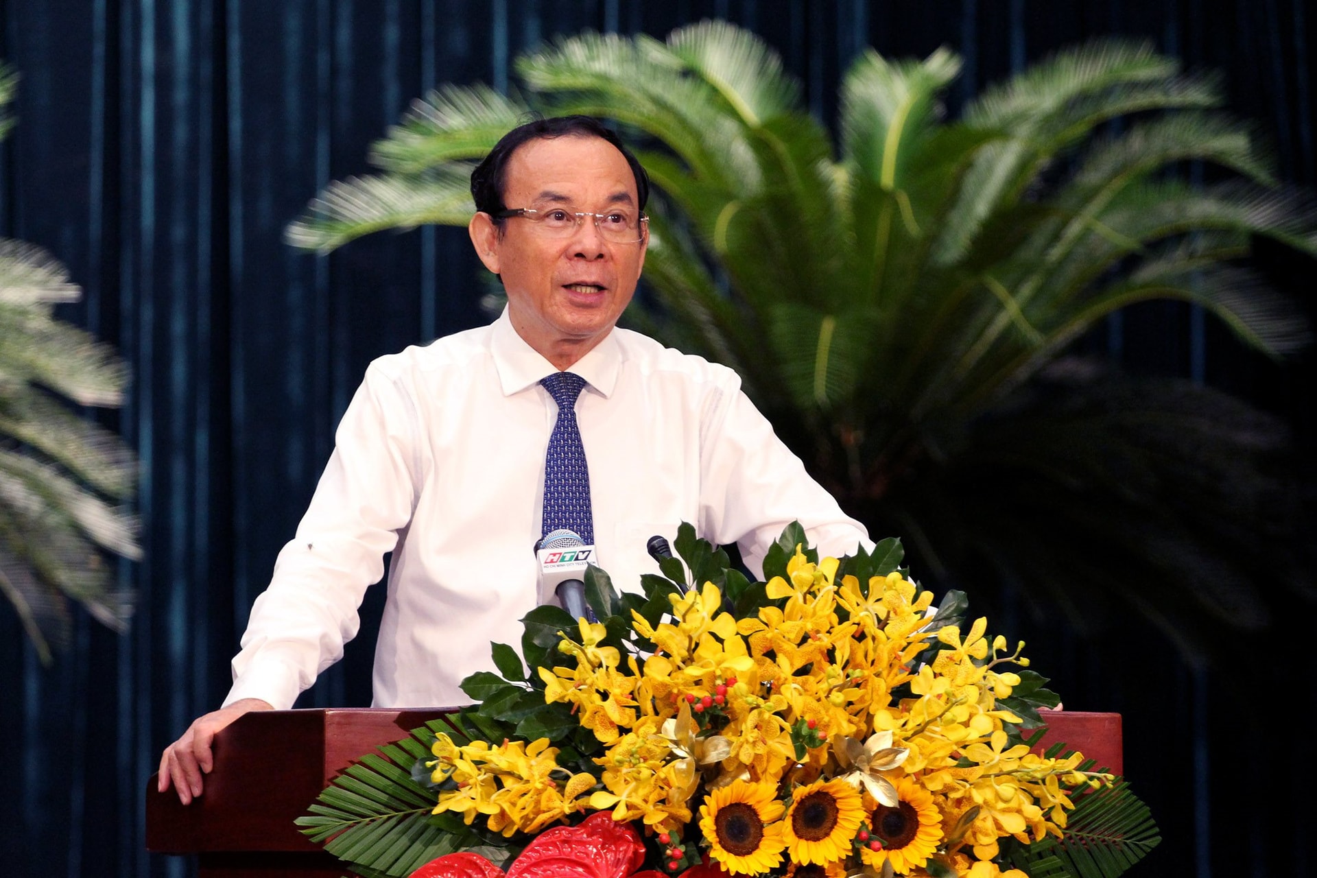 ong-nguyen-van-nen-bi-thu-thanh-uy.jpg