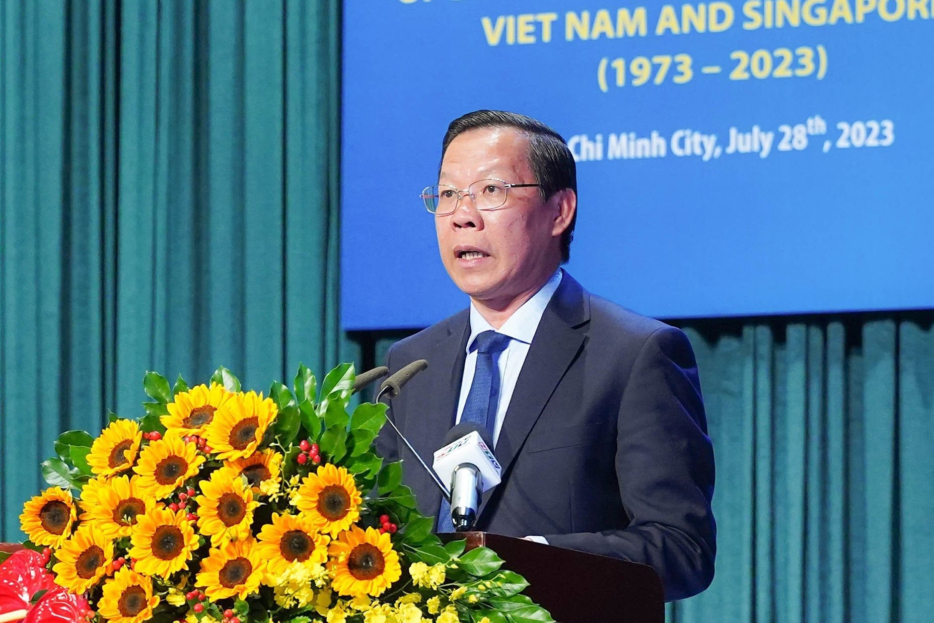 h-50-nam-singapore-pvm1.jpg