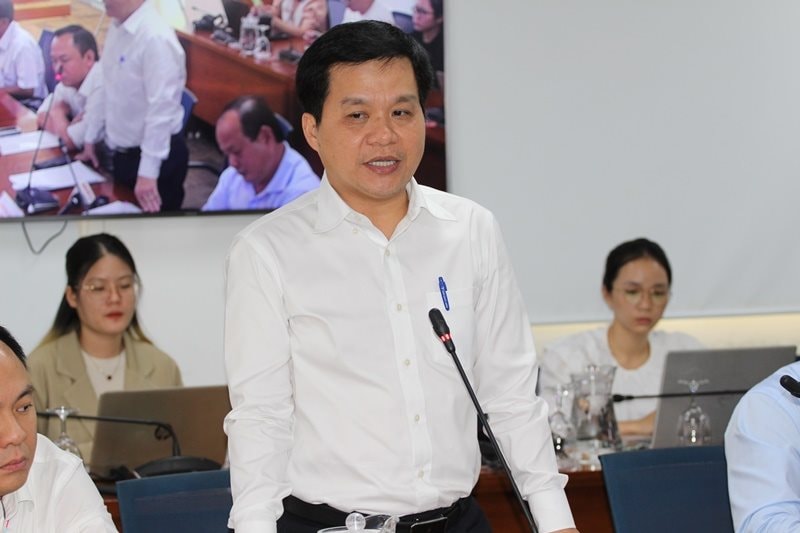 ong-nguyen-hong-tam-giam-doc-hcdc.jpg