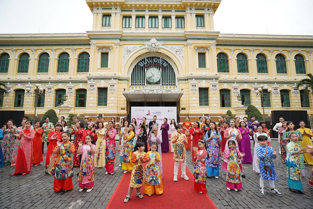 le-hoi-ao-dai-1.jpg