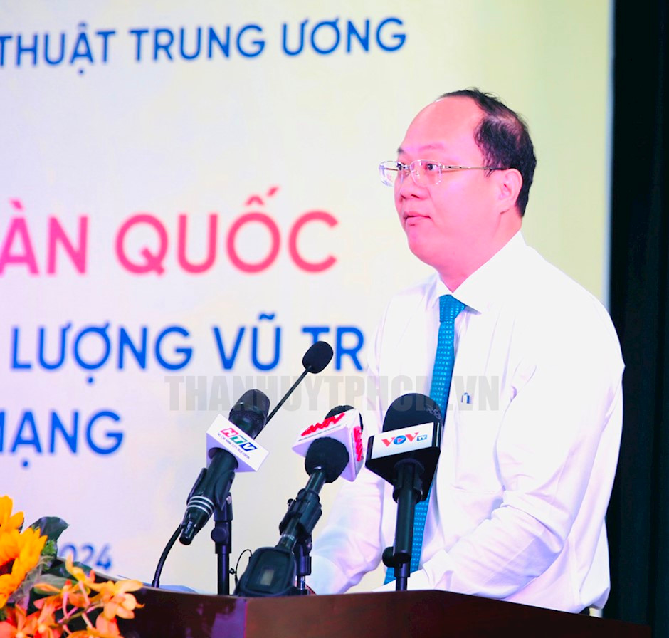 Đồng chí Nguyễn Hồ Hải phát biểu chào mừng tại hội thảo