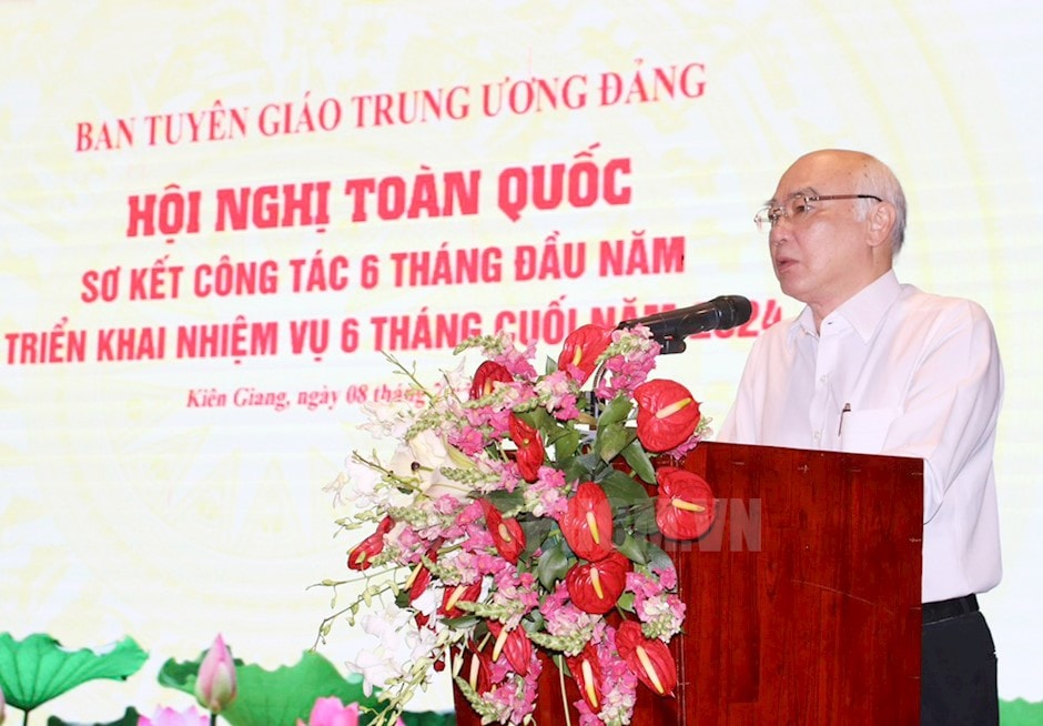 Trưởng Ban Tuyên giáo Thành ủy TP.HCM Phan Nguyễn Như Khuê phát biểu tham luận tại hội nghị.