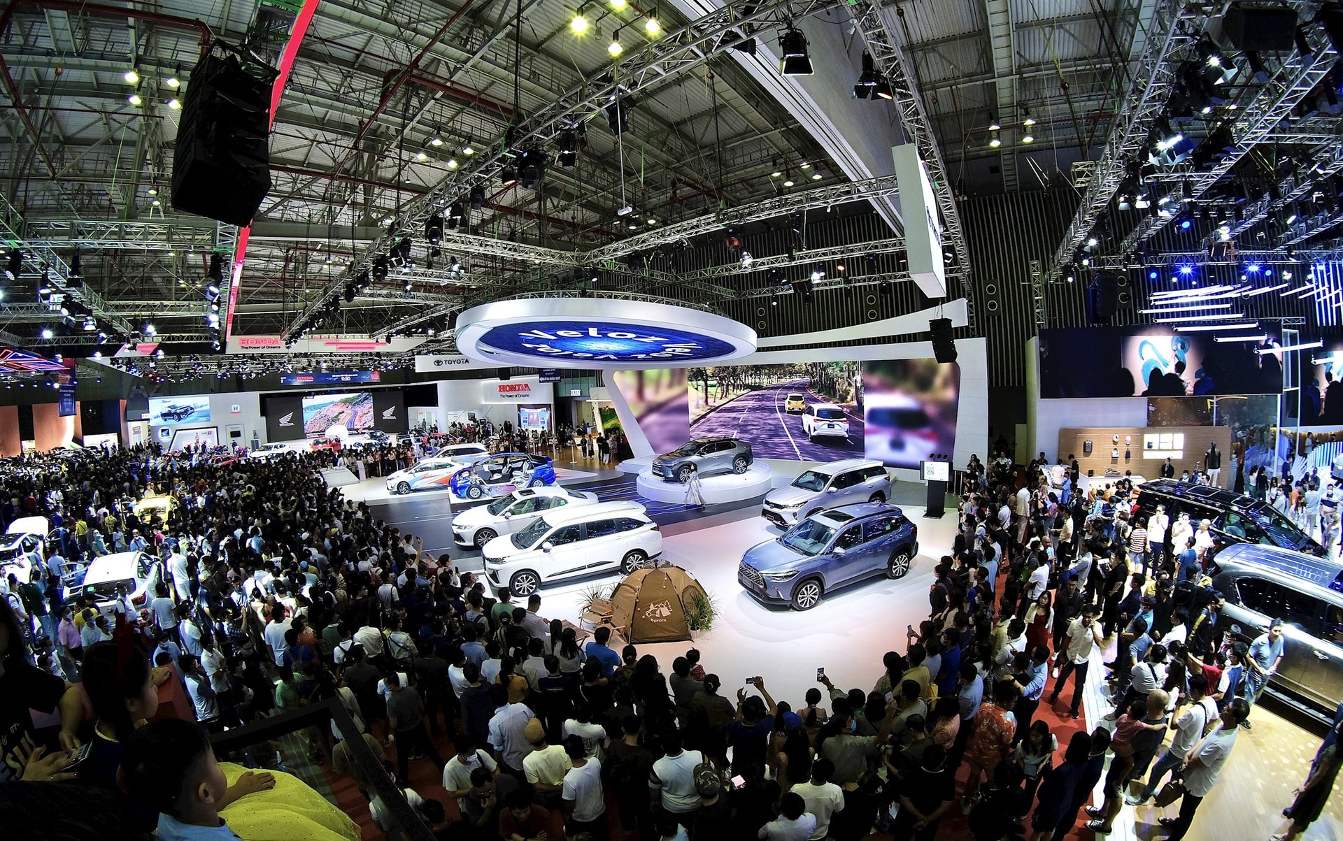 vietnam-motor-show-2024-2.jpg