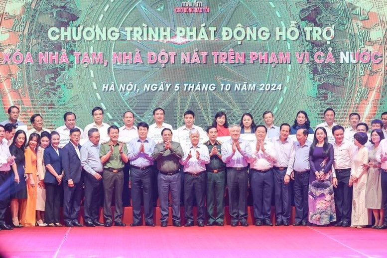 Thủ tướng: Xóa hết nhà tạm, nhà dột nát để không ai bị bỏ lại phía sau trong kỷ nguyên vươn mình của dân tộc- Ảnh 9.