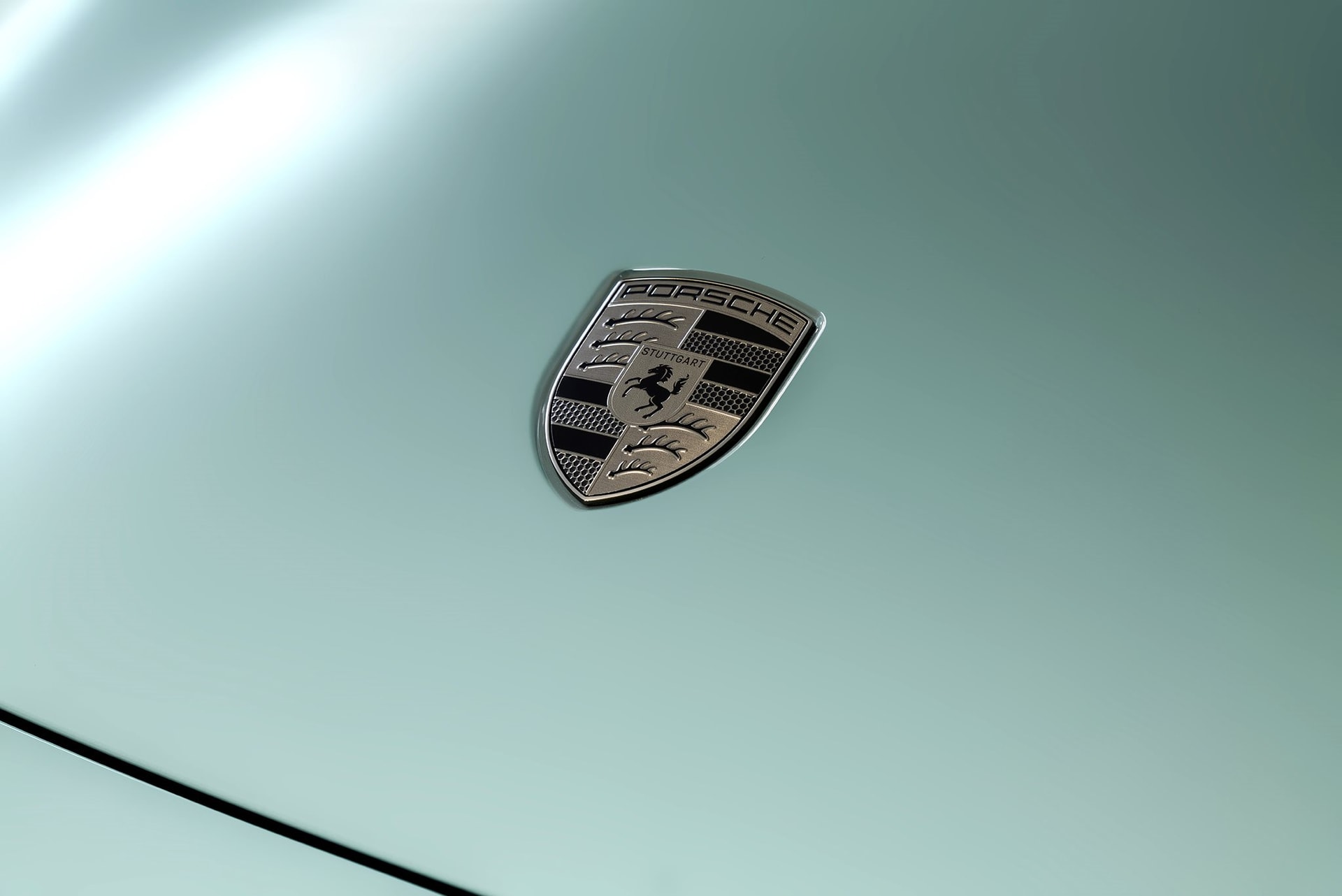 porsche-taycan-moi-2.jpg