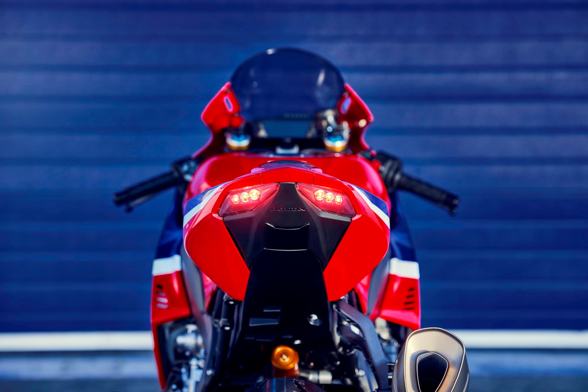 cbr1000rr-r-3.jpg