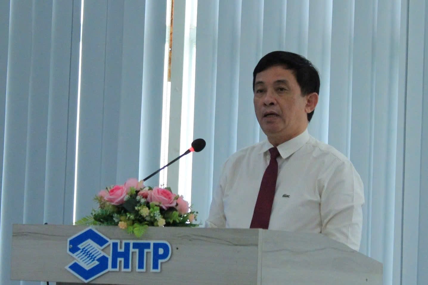 ong-nguyen-ky-phung-truong-bql-kcn-tphcm.jpg