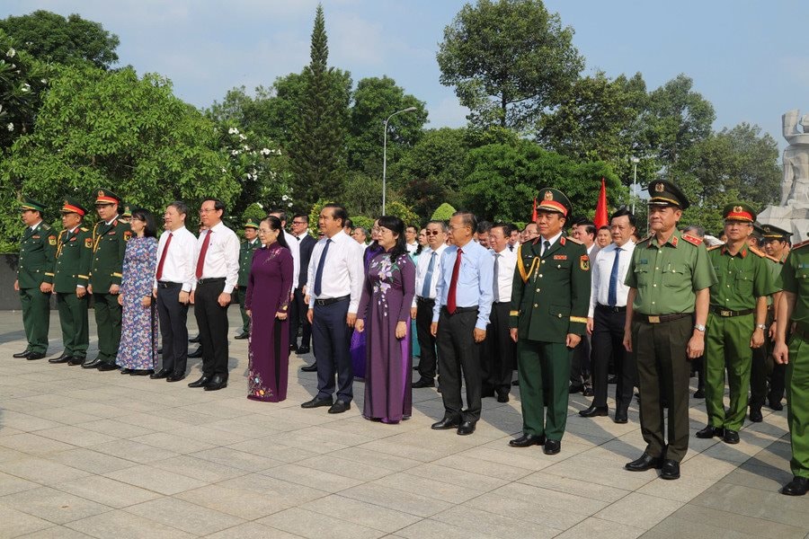 le-dang-huong-1.jpg
