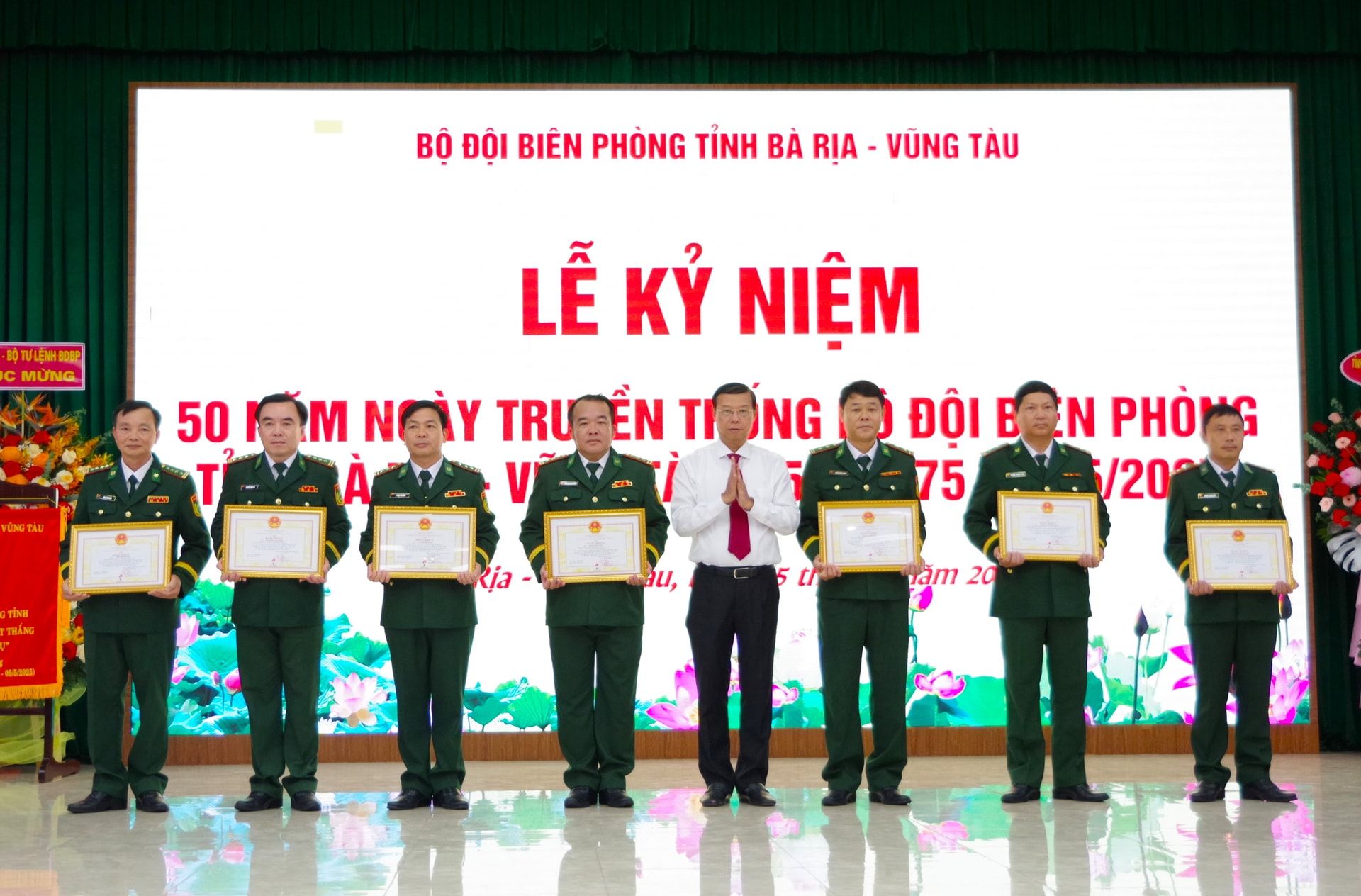 anh-9-3-.jpg