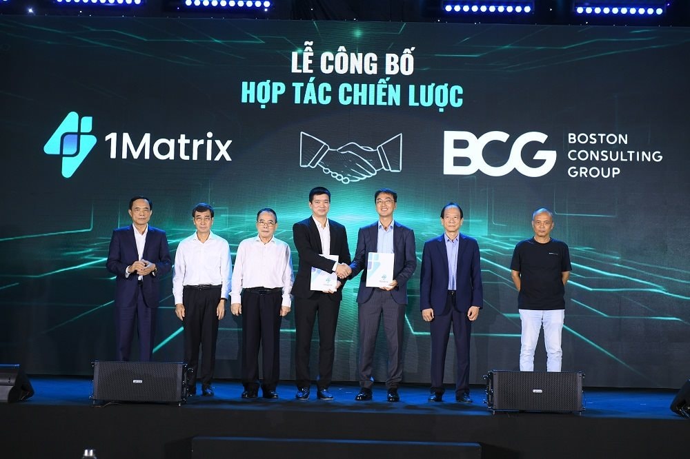 hop-tac-chien-luoc-1matrix-va-bcg.jpg