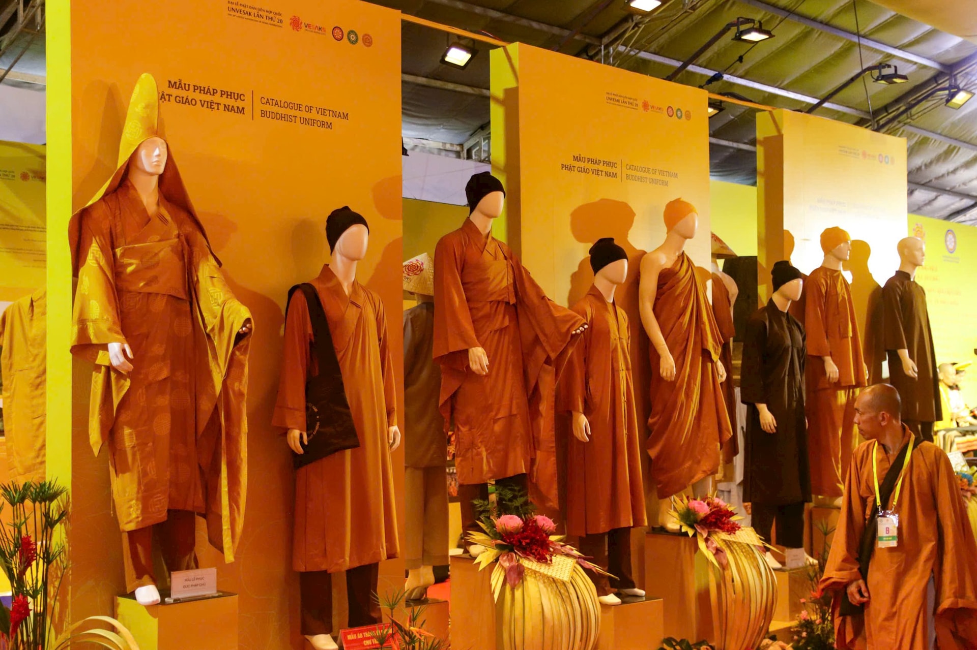 trien-lam-vesak-87-2.jpg