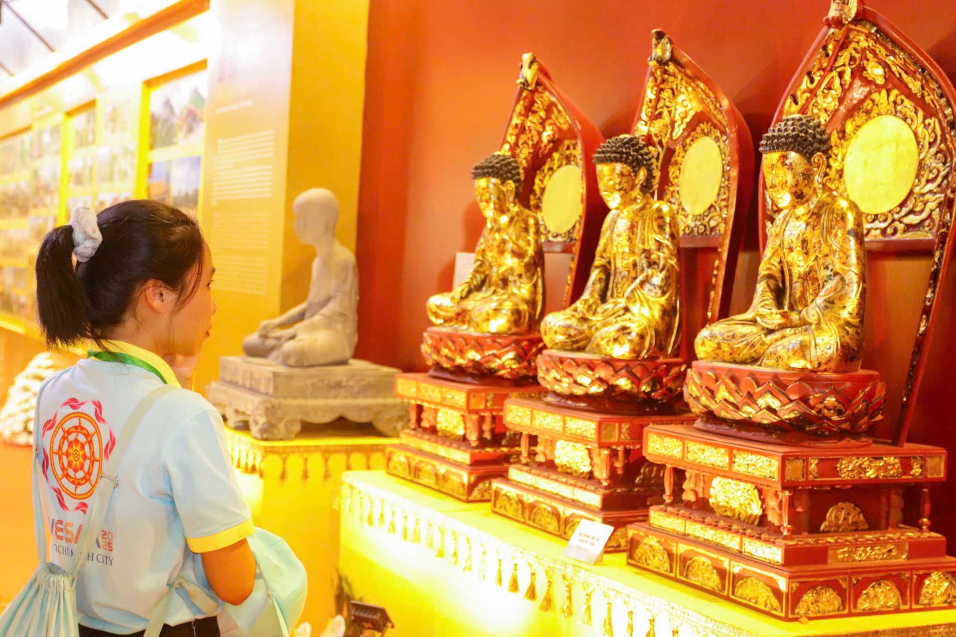 trien-lam-vesak-87-4.jpg