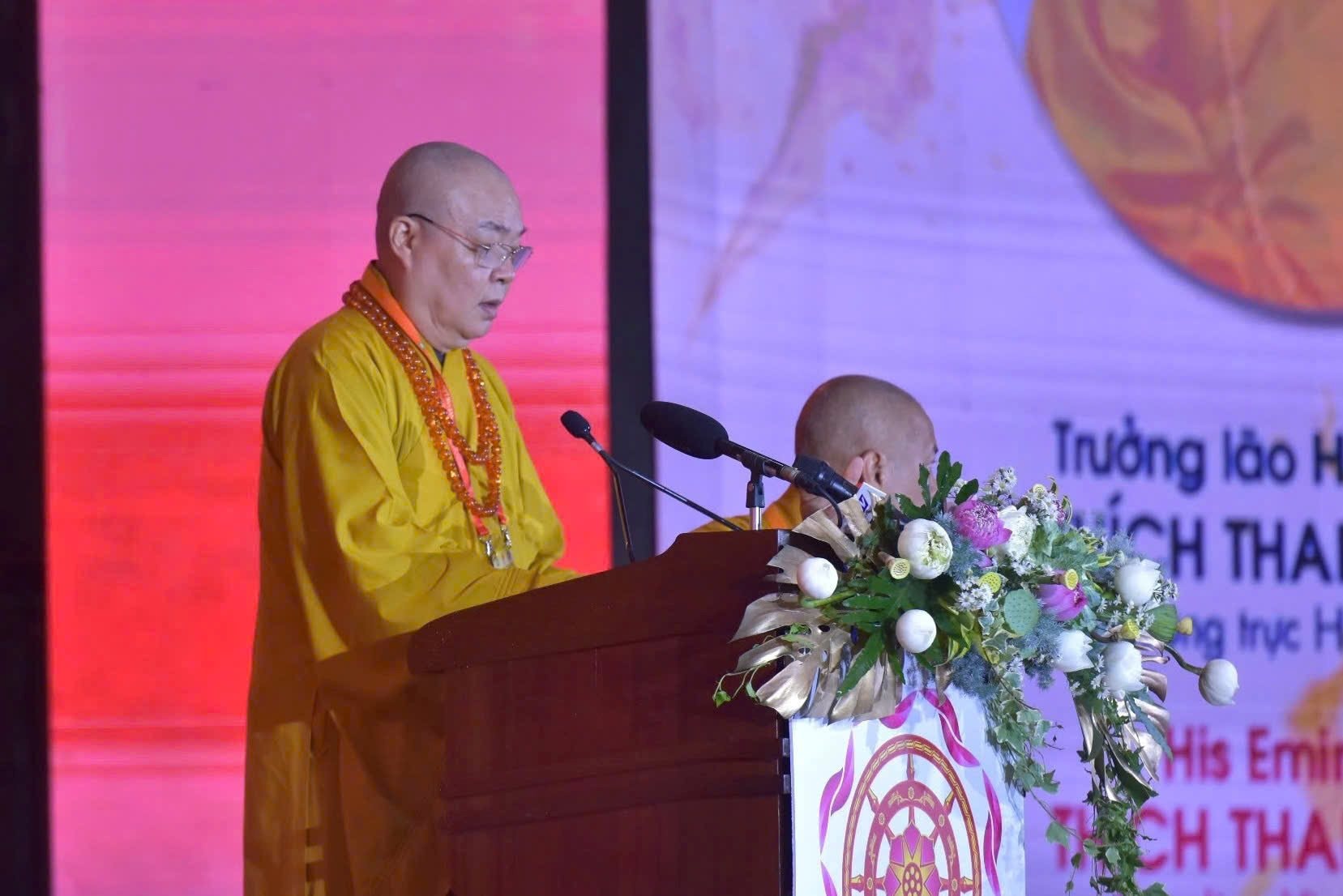 hoa-thuong-thich-thanh-nhieu.jpg