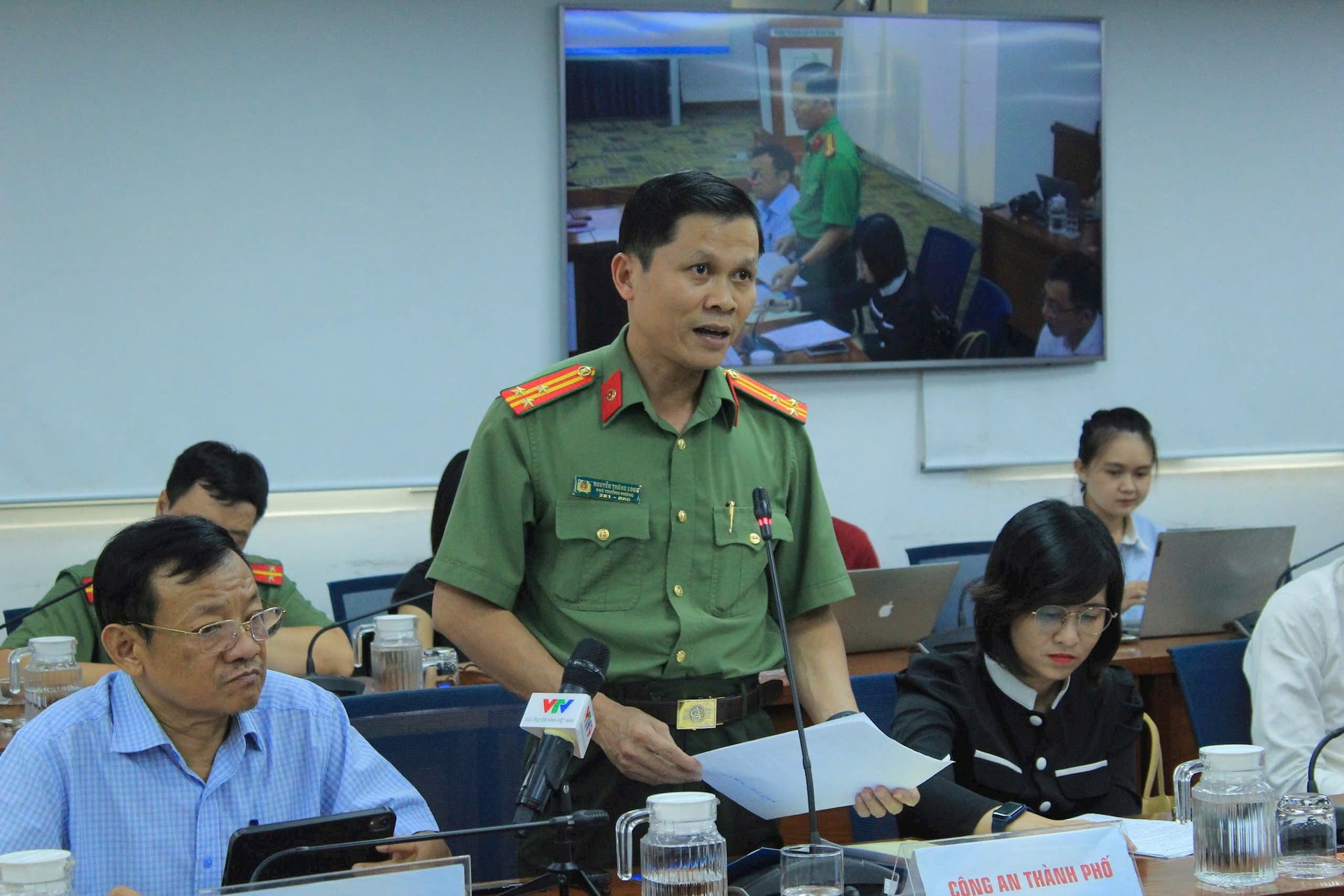 thuong-ta-nguyen-thang-long-hop-bao-8-5.jpg