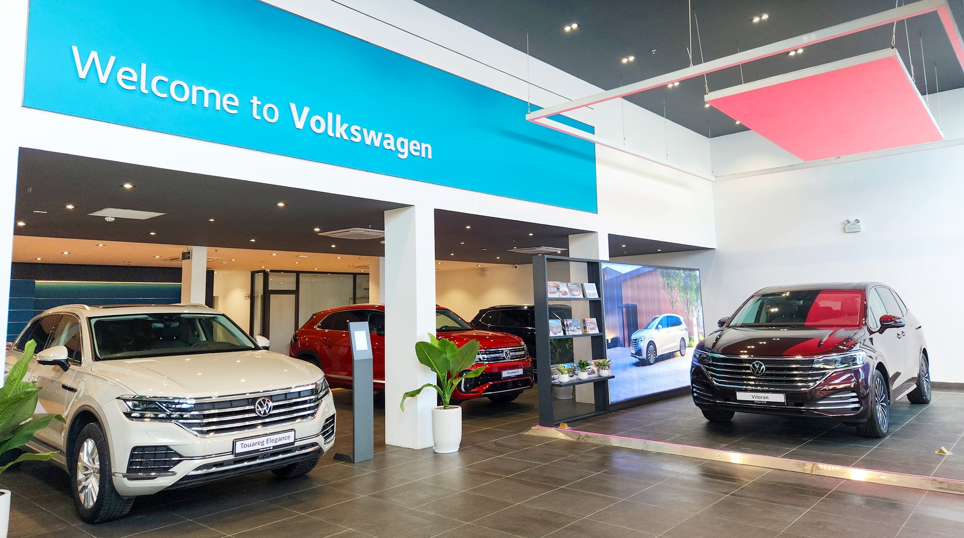 2_showroom-trung-bay.jpg