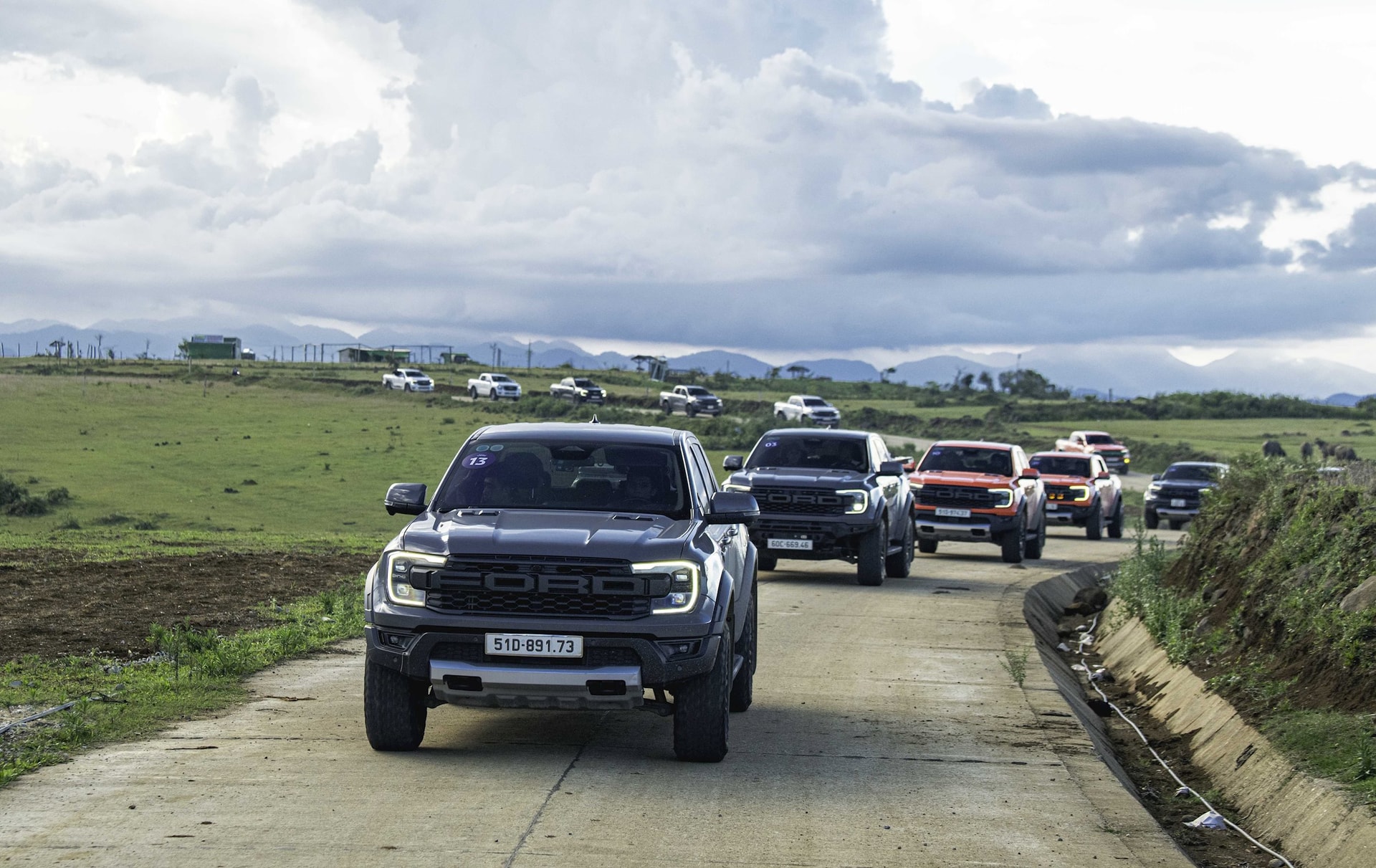 ford-ranger-raptor-1.jpg