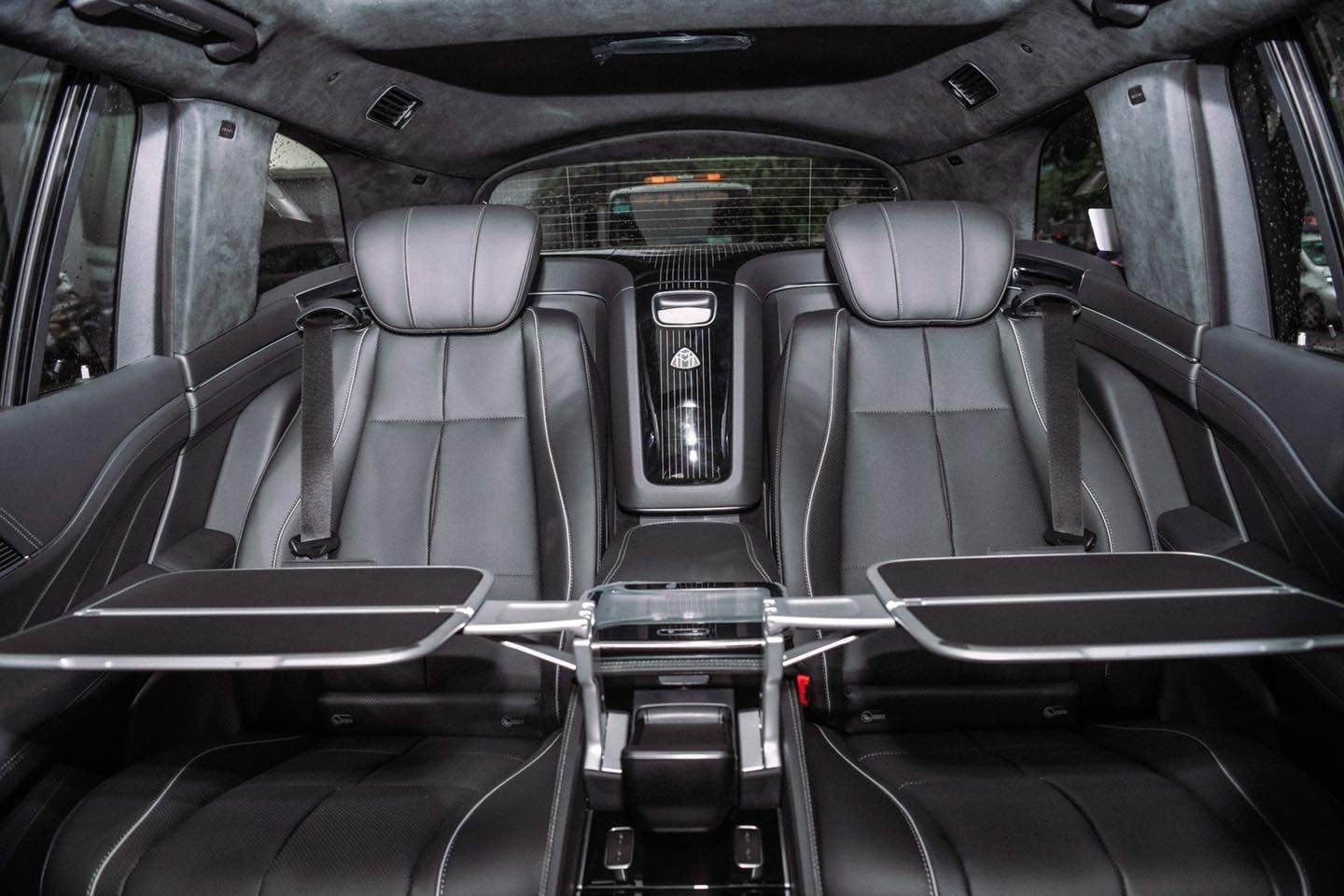 mercedes-maybach-gls-480-10.jpg