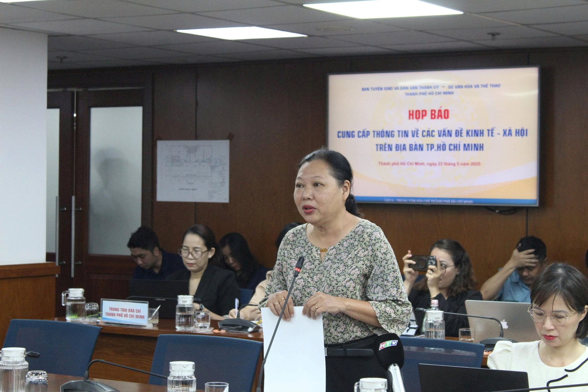 hinh-2-ba-pham-dac-my-tran-quyen-truong-phong-truyen-thong-xa-hoi-va-noi-dung-so-so-van-hoa-va-the-thao-tp.hcm.jpg
