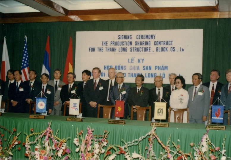 Cố Chủ tịch nước Trần Đức Lương: Nhà lãnh đạo gần gũi của ngành dầu khí Việt Nam- Ảnh 7.