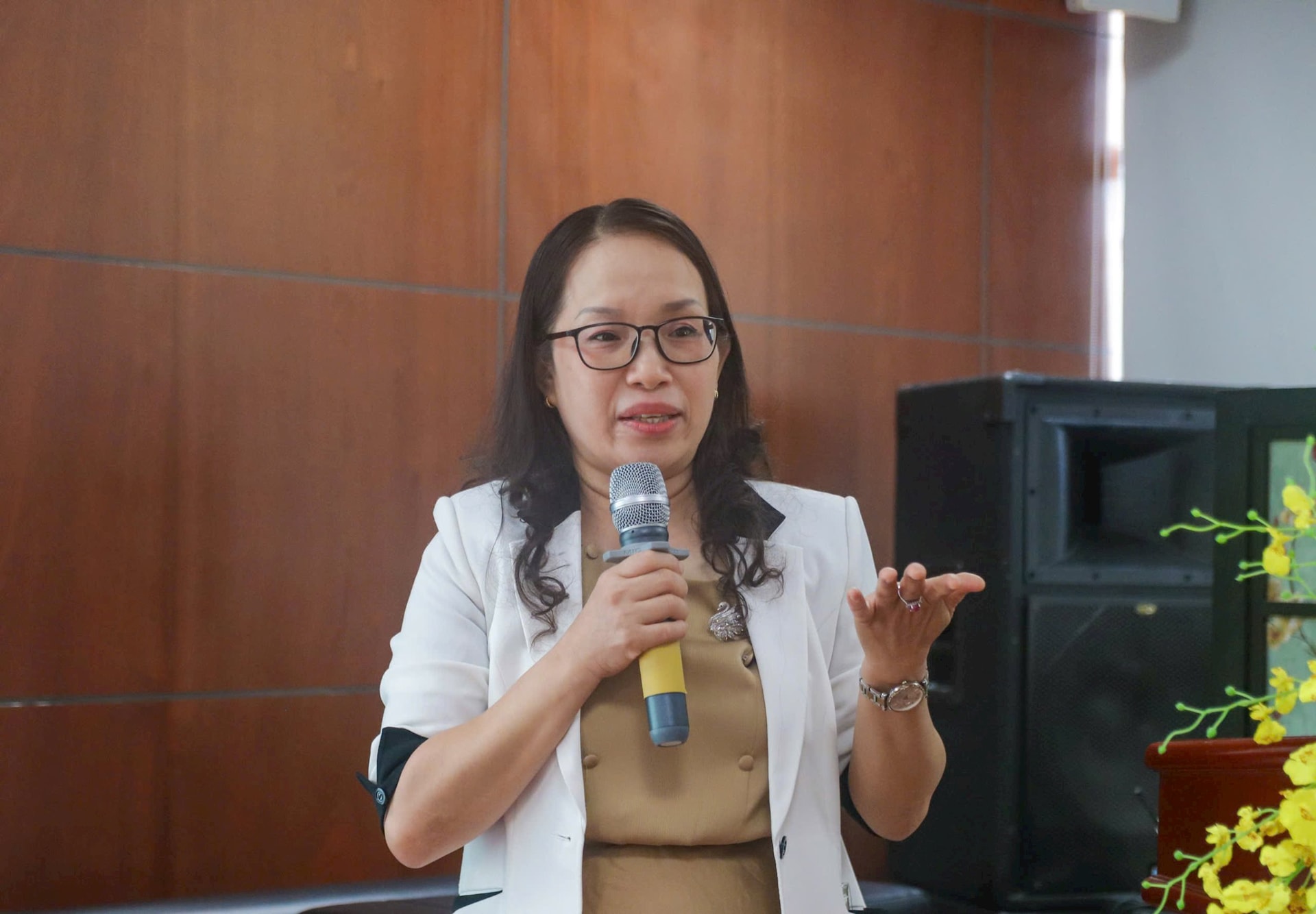 bac-si-nguyen-thi-bich-ty(1).jpg