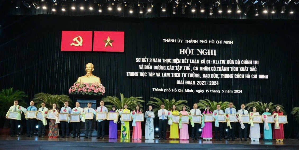 khanh-van-2.jpg