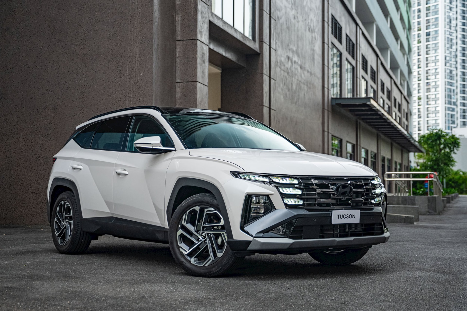 hyundai-tucson-1-.jpg