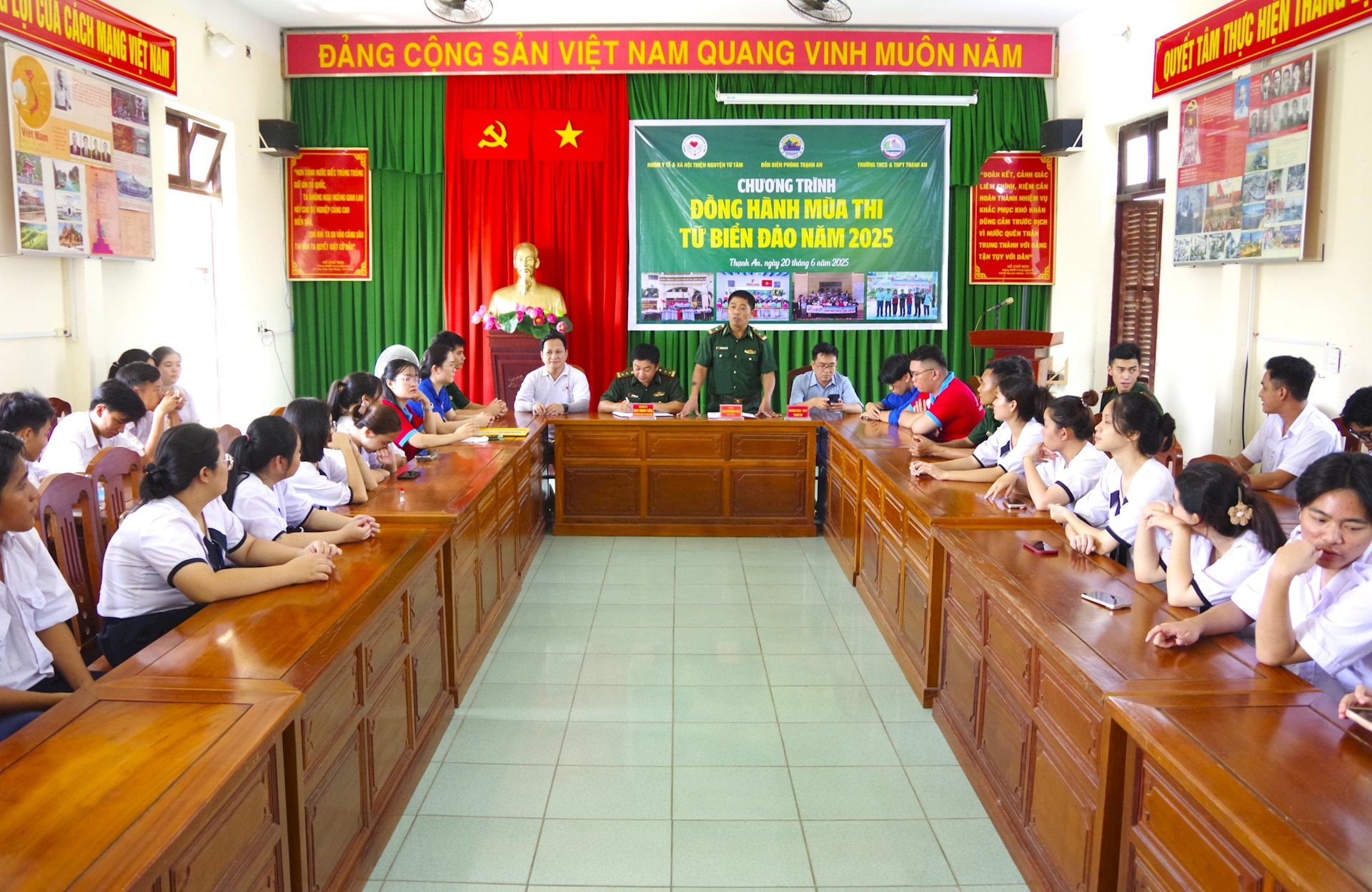 anh-1-44-.jpg