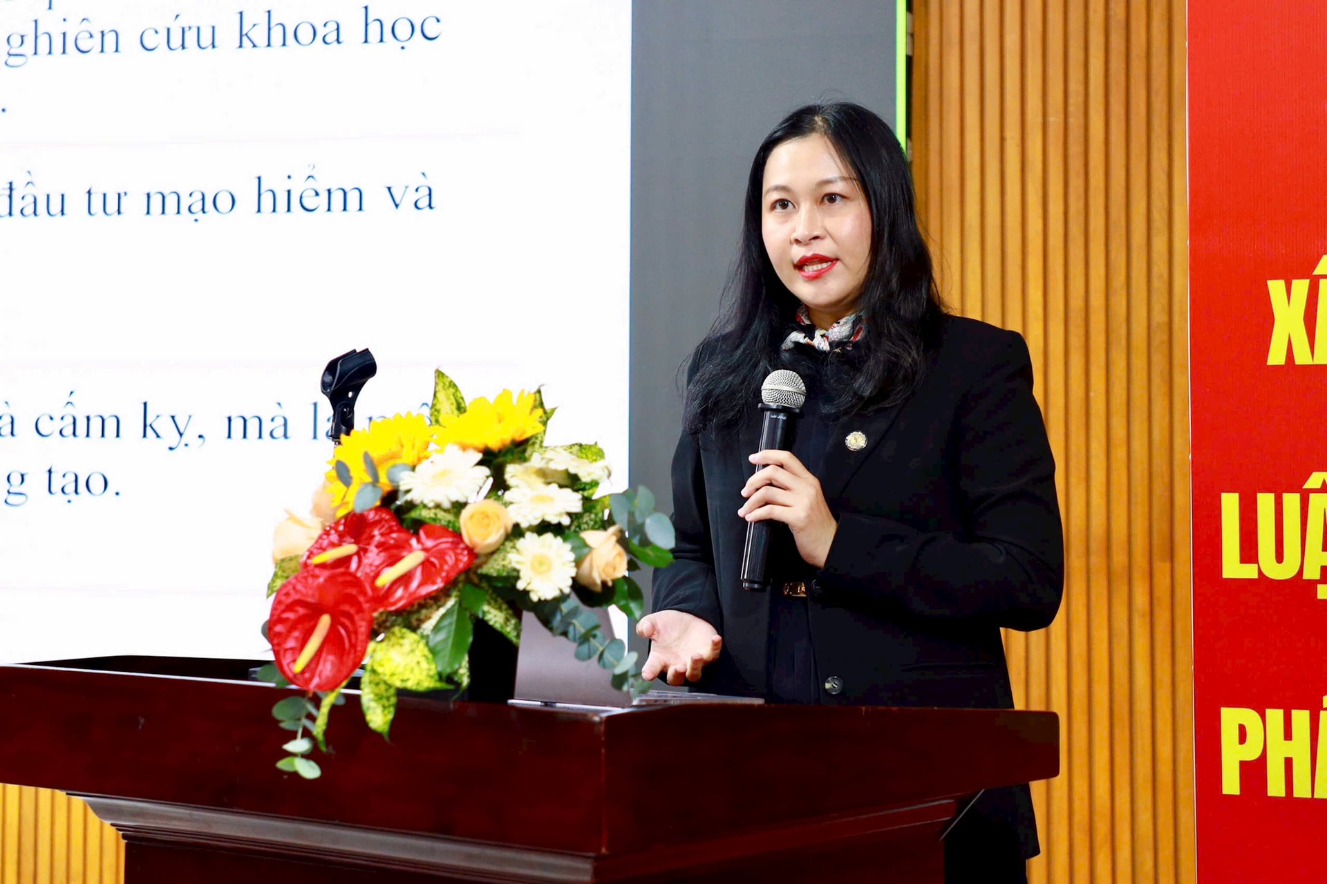 ts-vo-nguyen-hoang-phuc.jpg