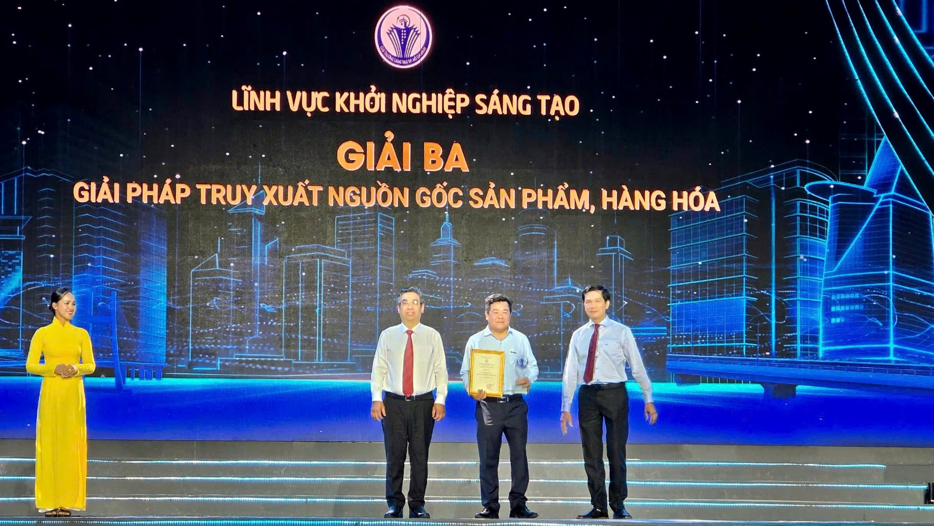 giai-thuong-sang-tao-tphcm.jpg