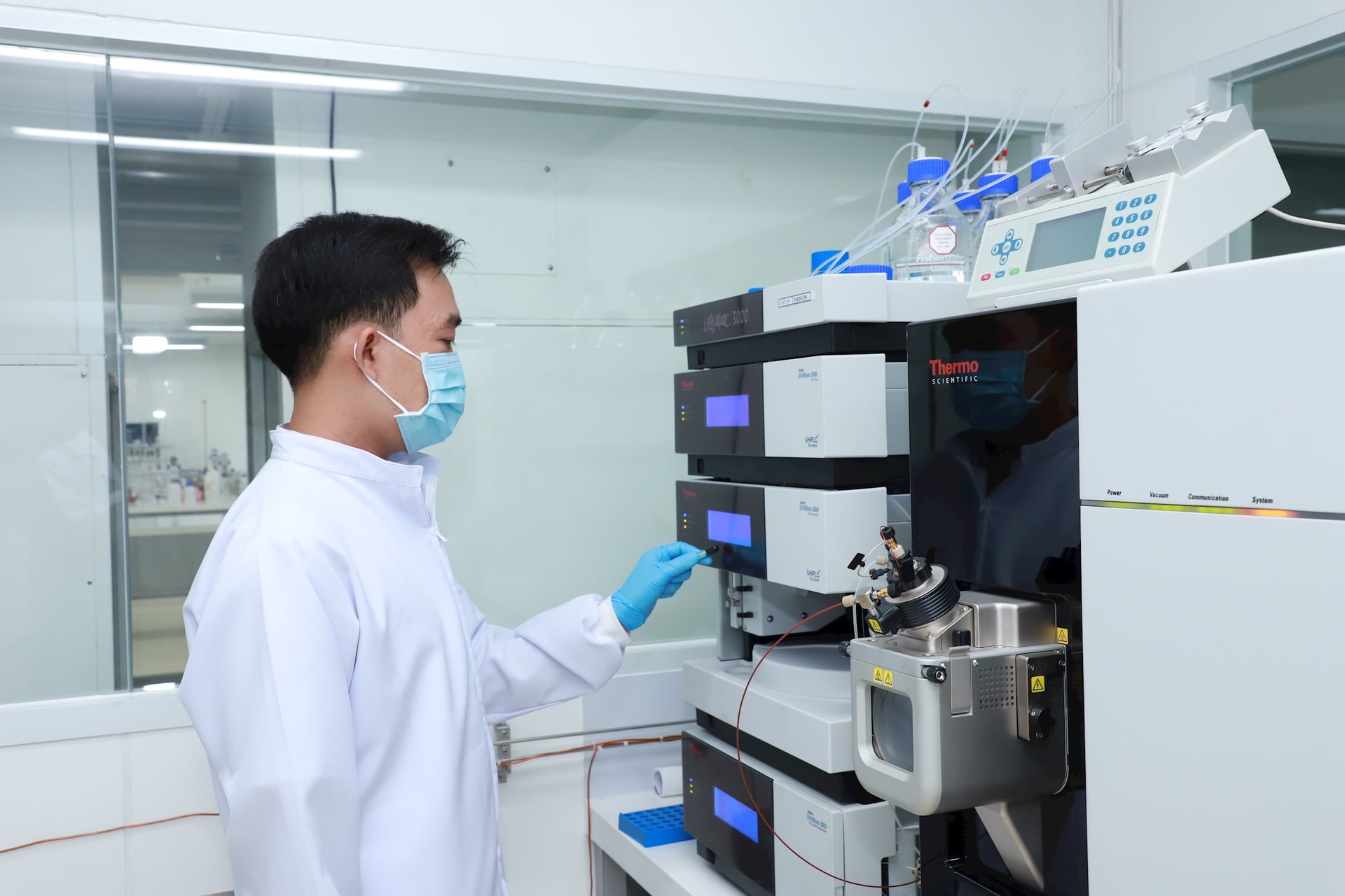 de-dam-bao-ket-qua-kiem-tra-nhanh-chong-chinh-xac-va-toan-dien-acecook-viet-nam-da-dau-tu-xay-dung-phong-thi-nghiem-hien-dai-dat-chuan-iso-17025.jpg