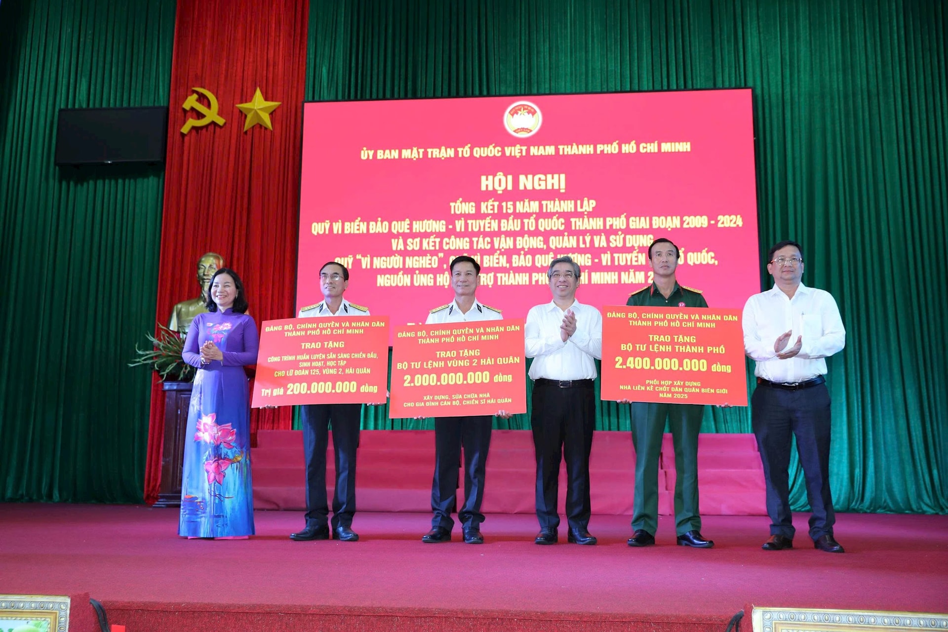 trao-bang-tuong-trung.jpg