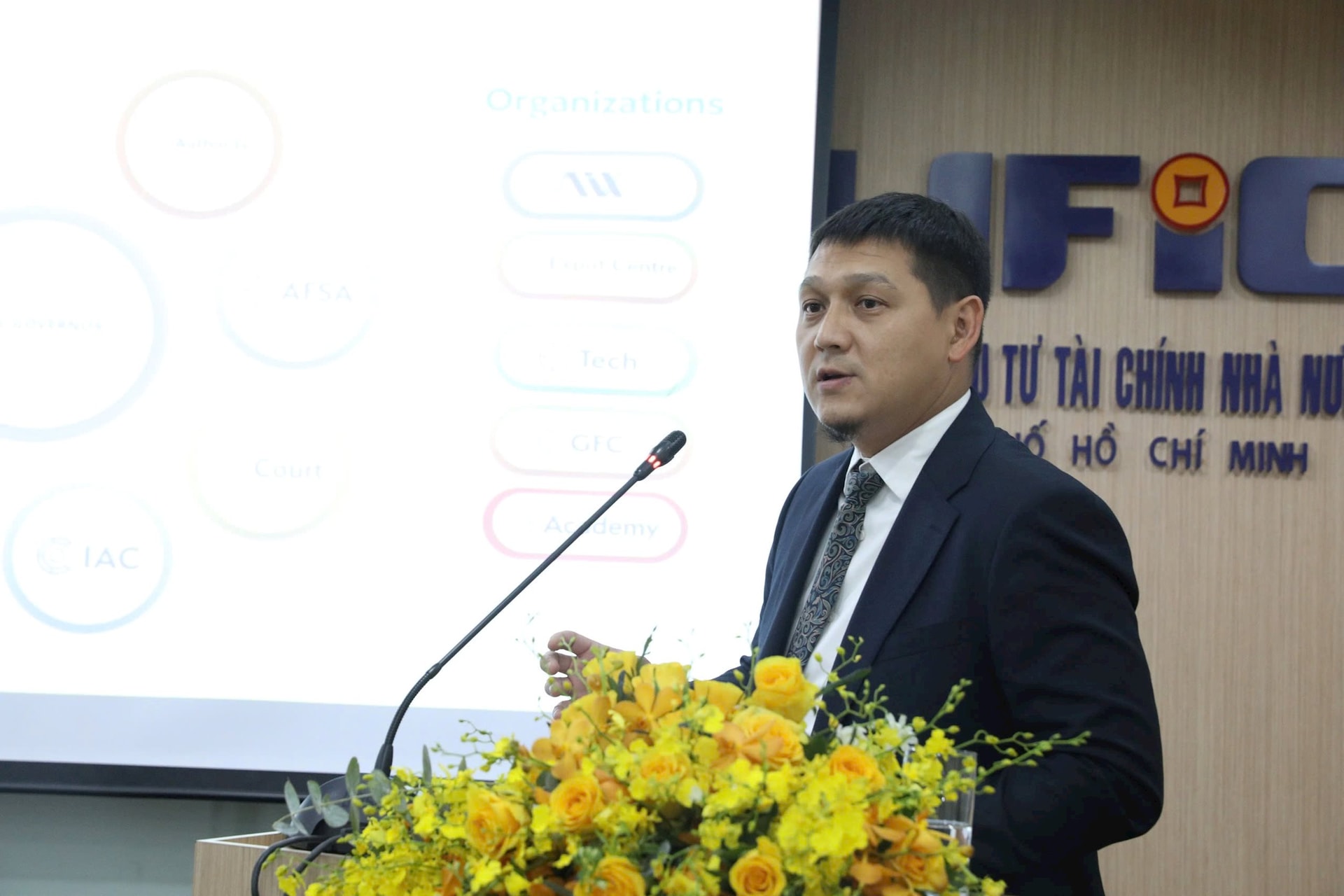 ong-bakhtiyar-tleubekov-tong-giam-doc-dieu-hanh-aifc-.jpg