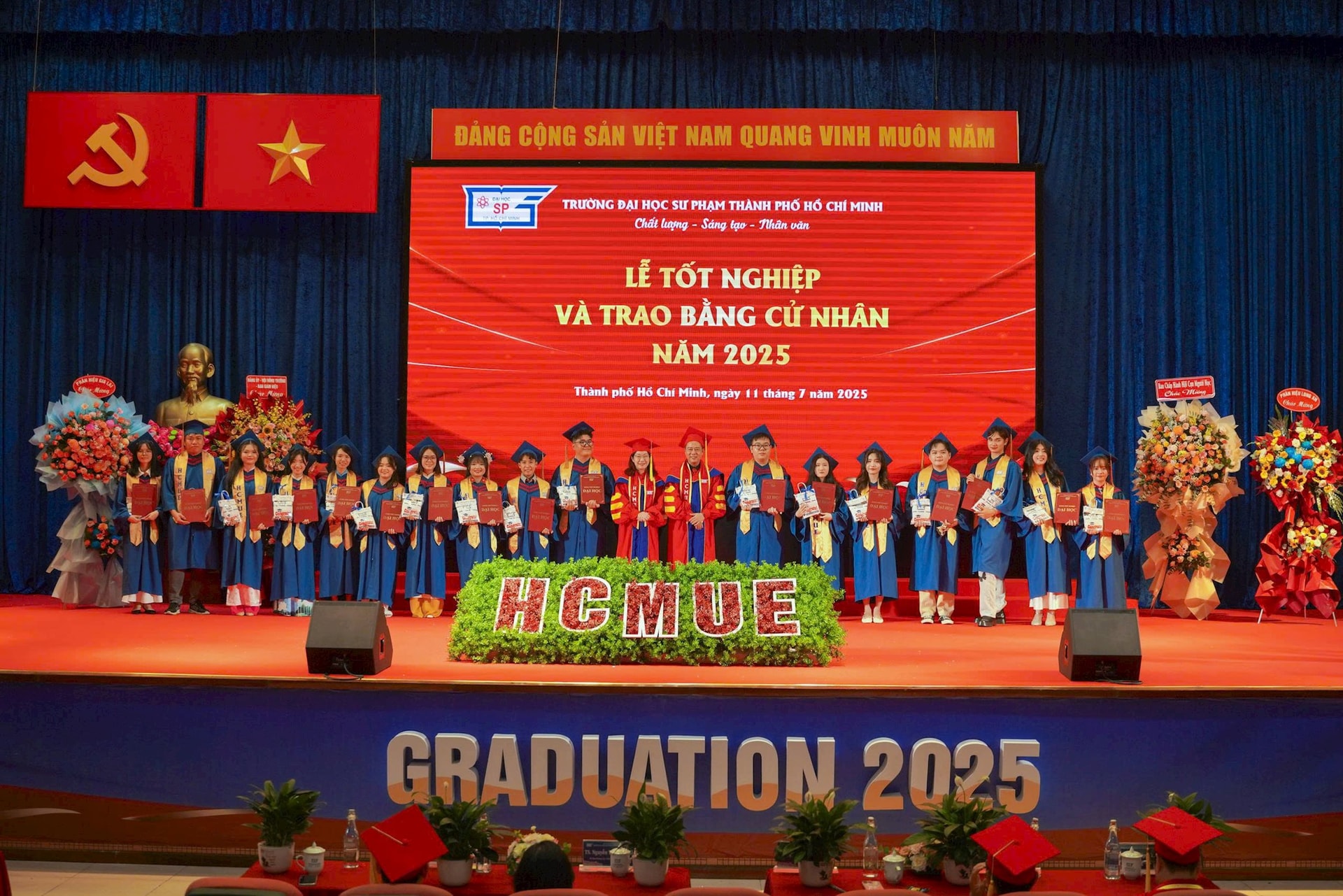 hcmue-3.jpg