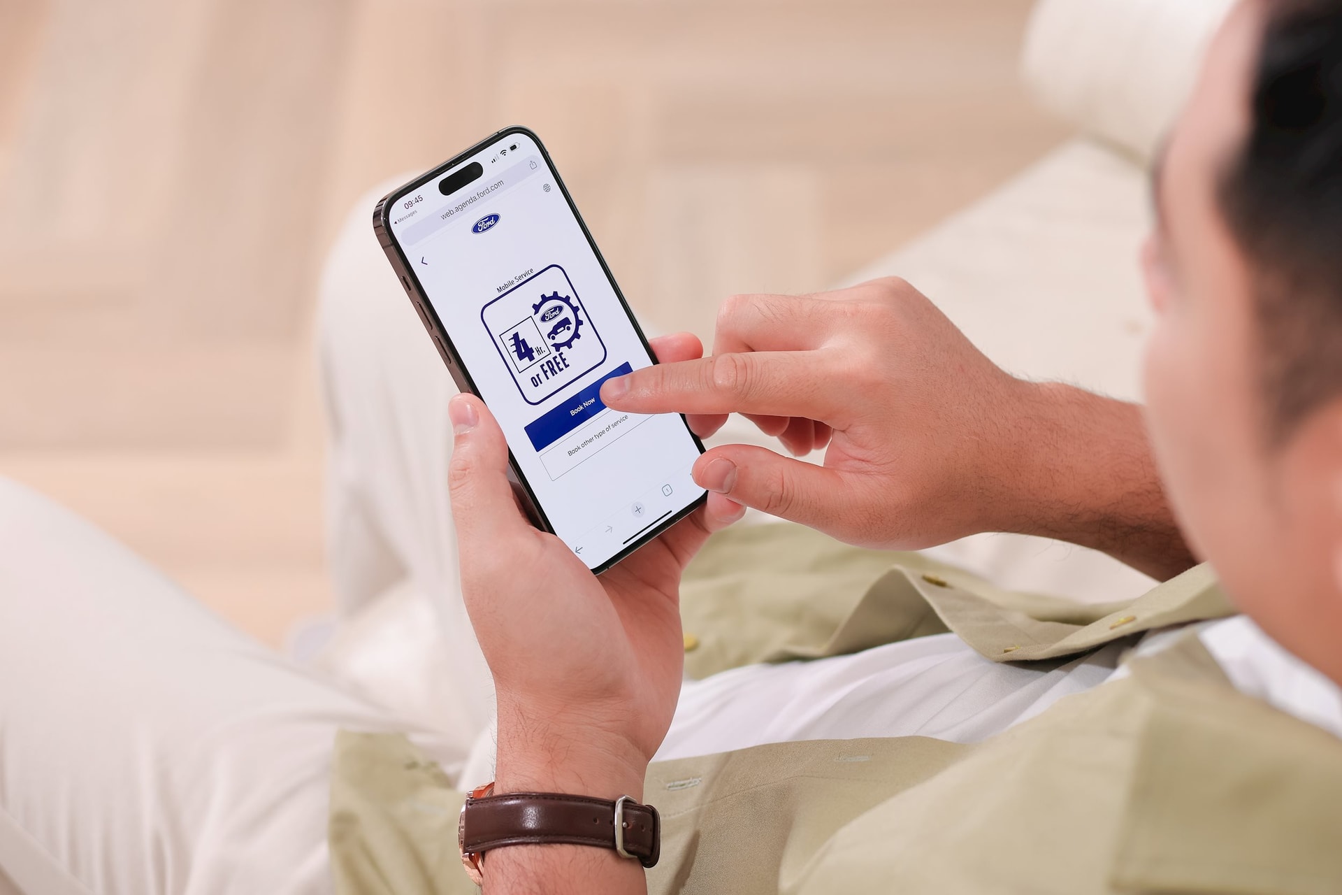 mobile-service-1-.jpg