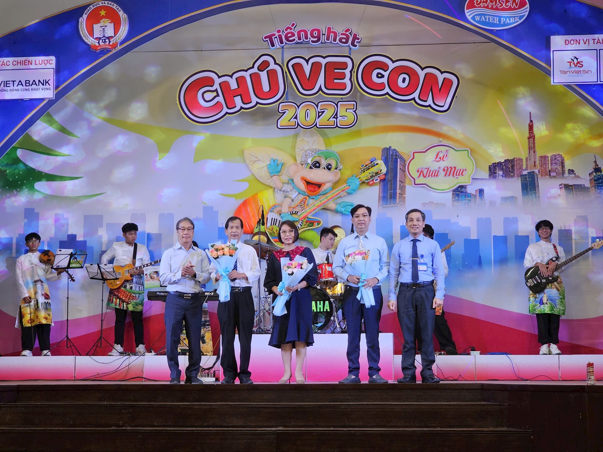 tien-hat-chu-ve-con-2025-3.jpg
