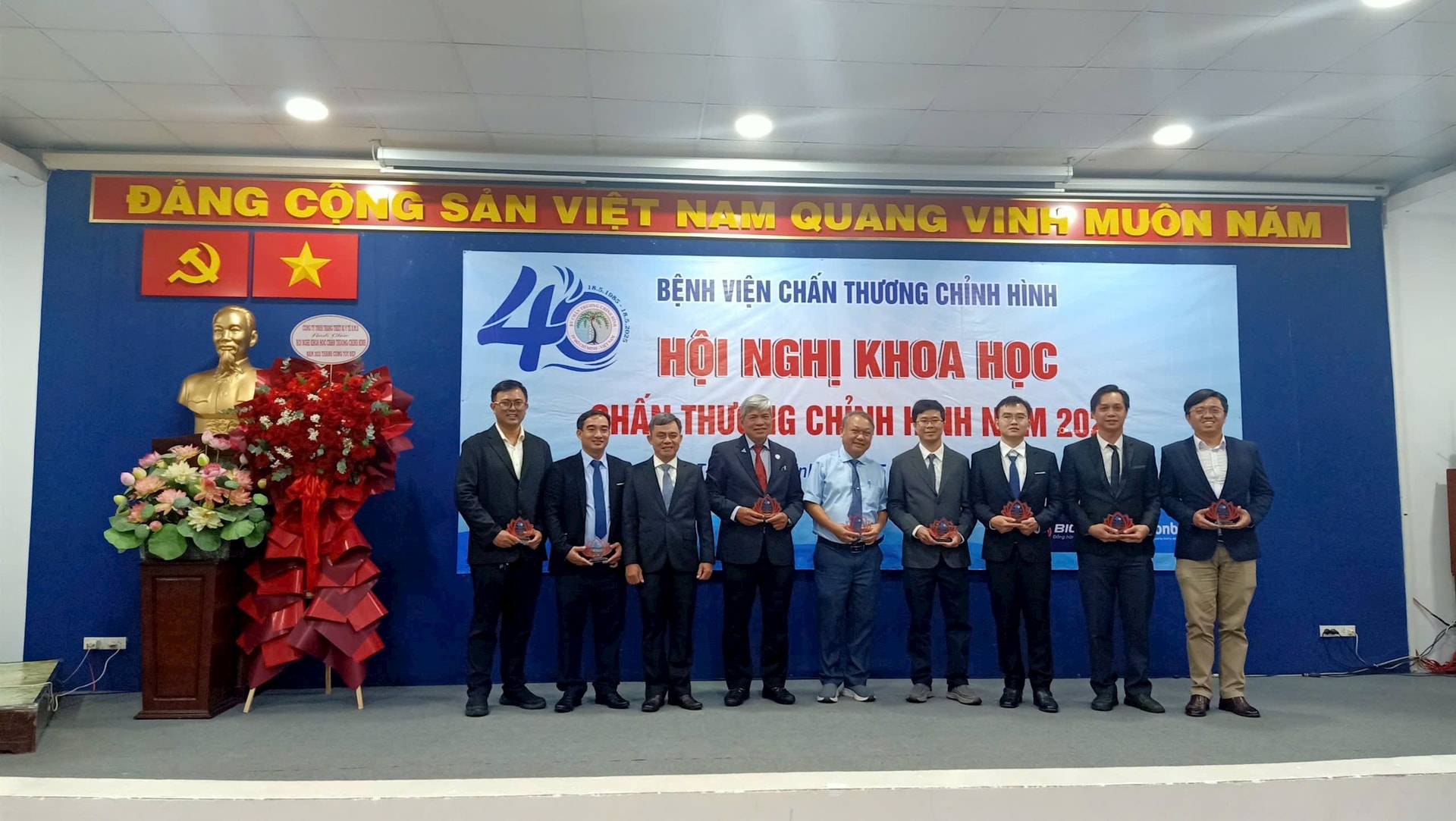 hoi-nghi-chan-thuong-chinh-hinh-2.jpg
