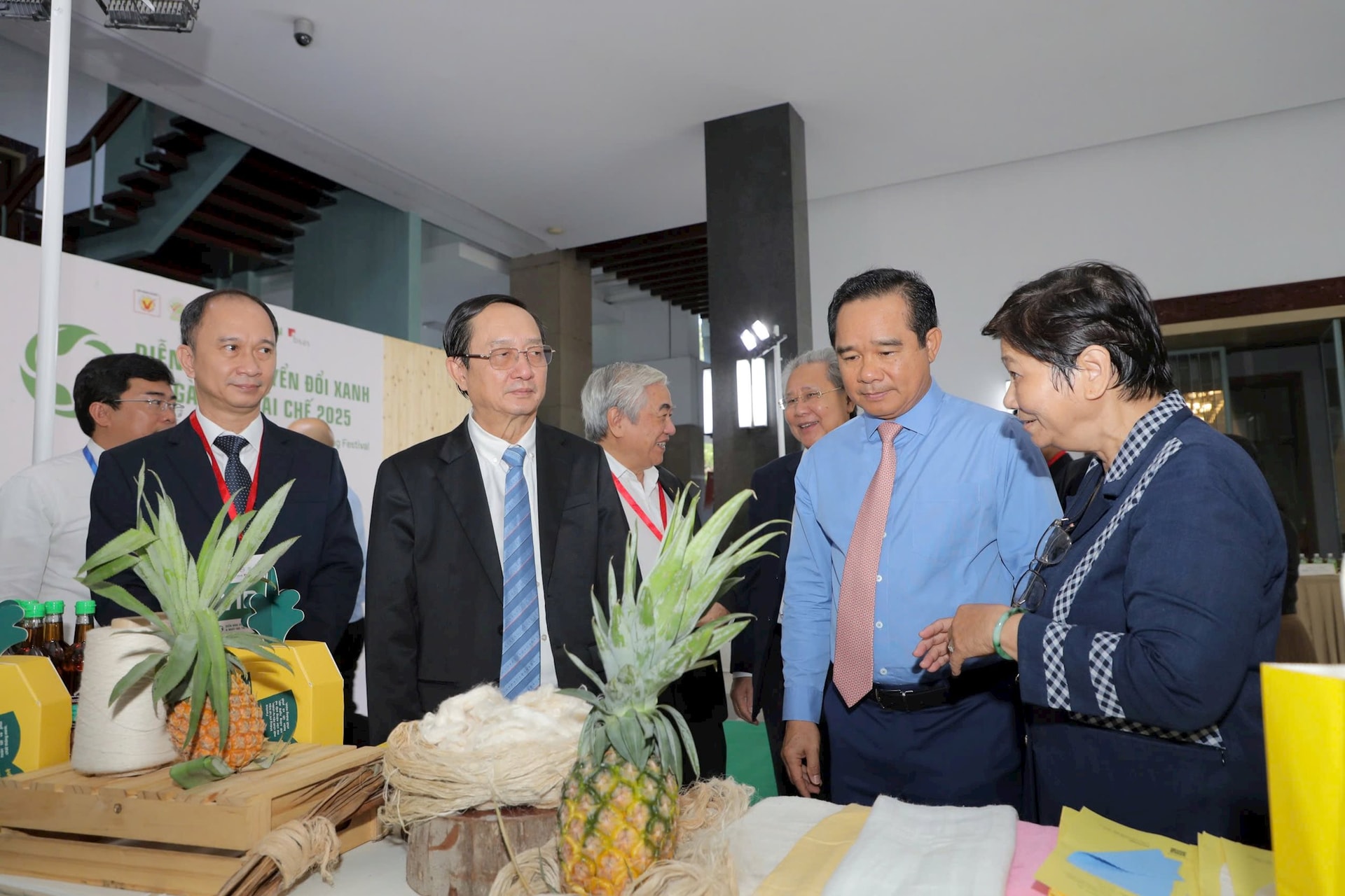dien-dan-chuyen-doi-xanh-1.jpg