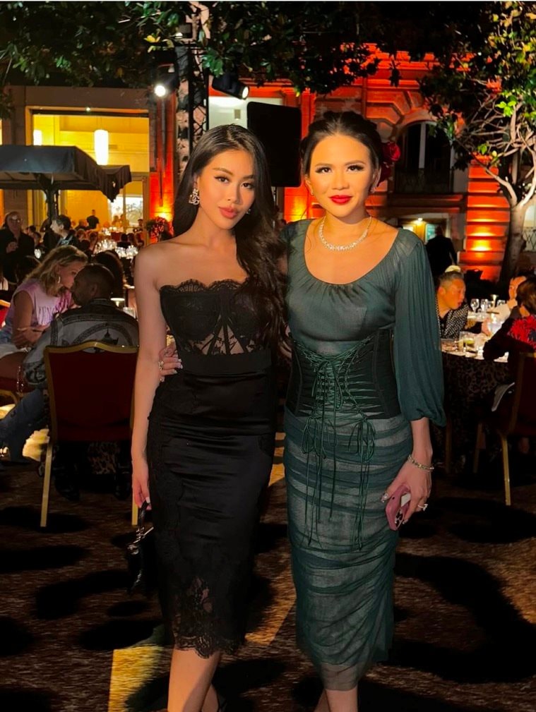 tien-nguyen-chon-phom-dam-corset-lam-noi-bat-hinh-the..jpg