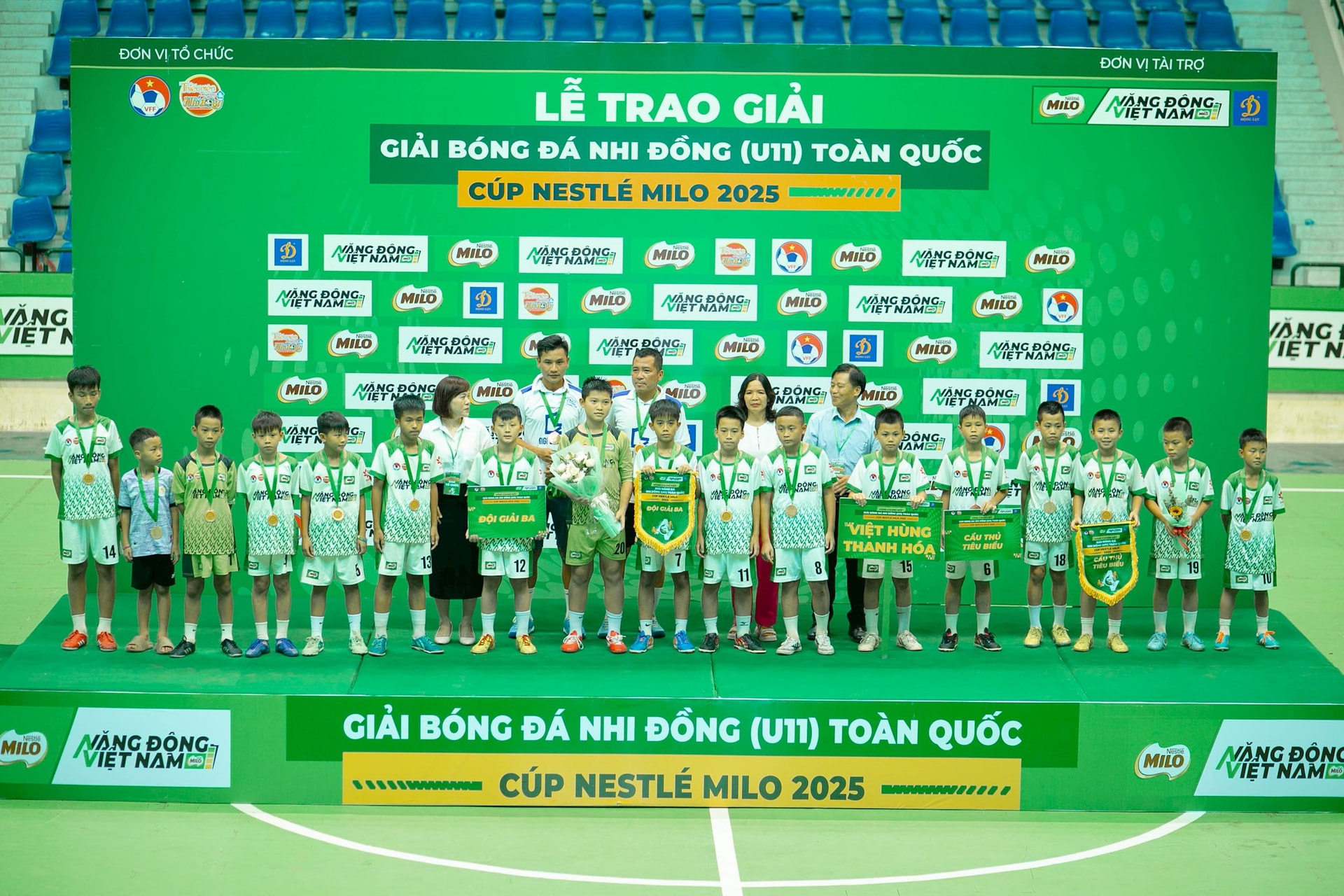 doi-giai-3-thanh-hoa.jpg