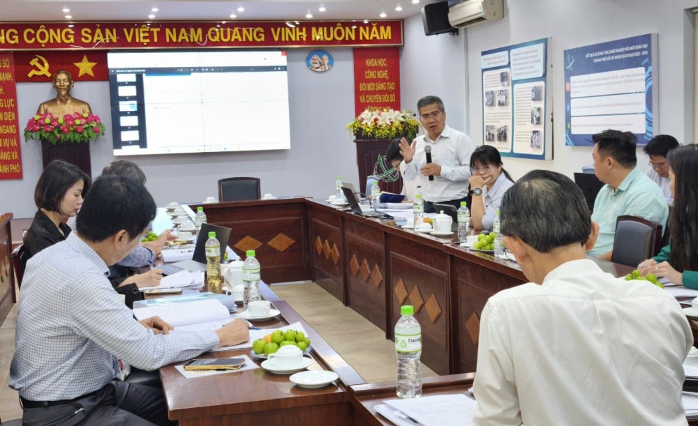 pgs-ts-nguyen-ngoc-vinh-bao-cao-ket-qua-thuc-hien-nhiem-vu.jpeg