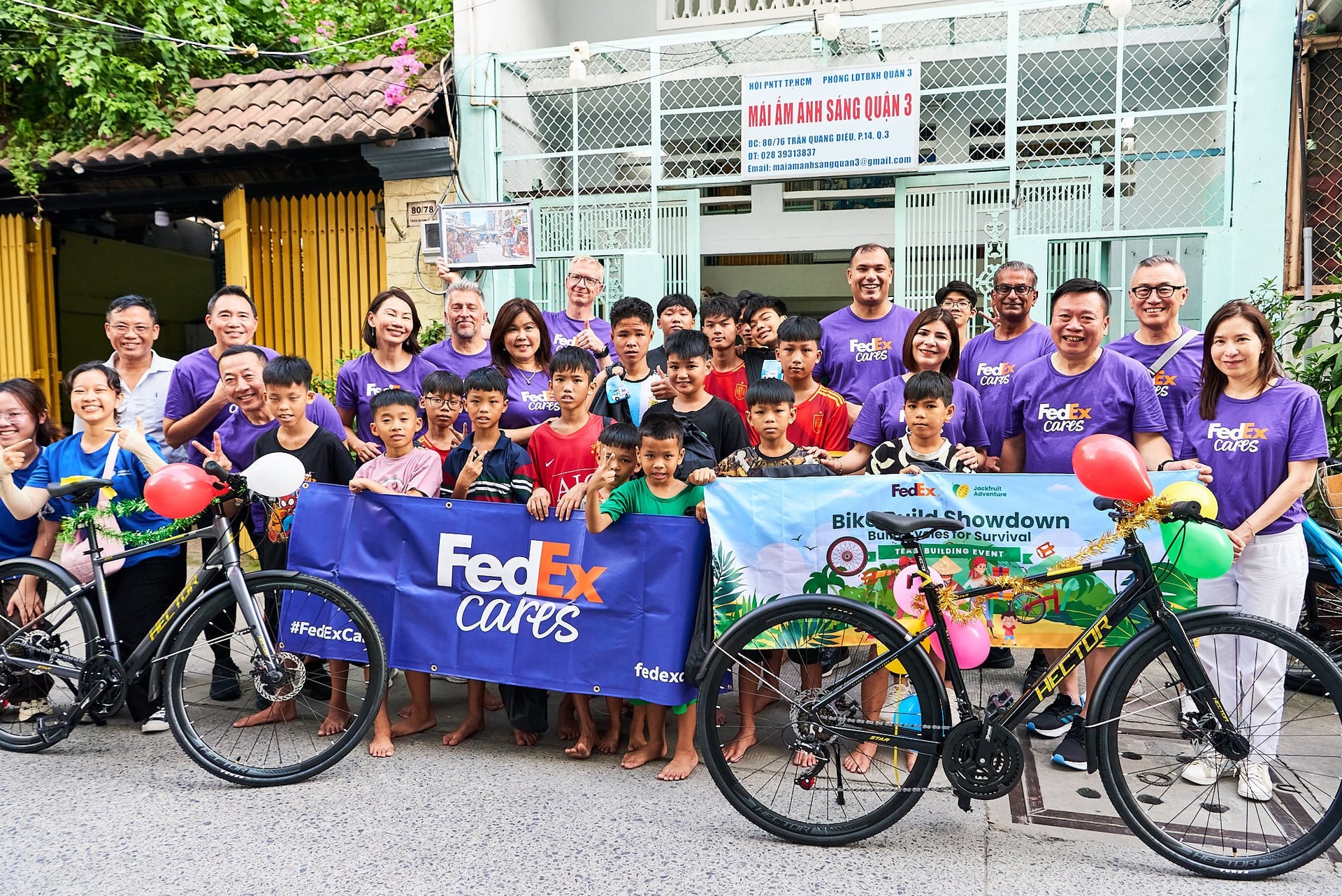 250808-fedex-feature-article-vietnam-growth-3-.jpg
