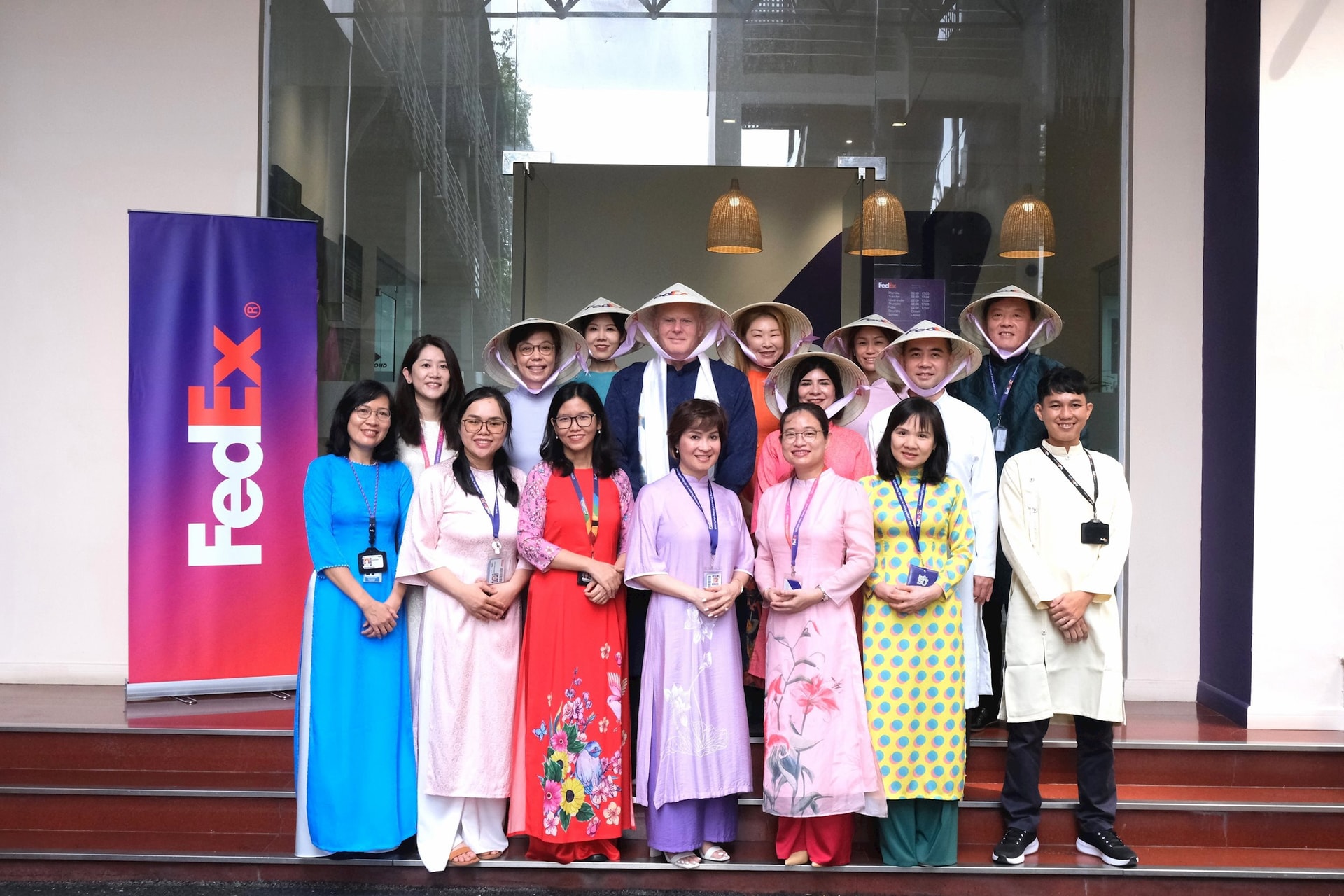 250808-fedex-feature-article-vietnam-growth-4-.jpg