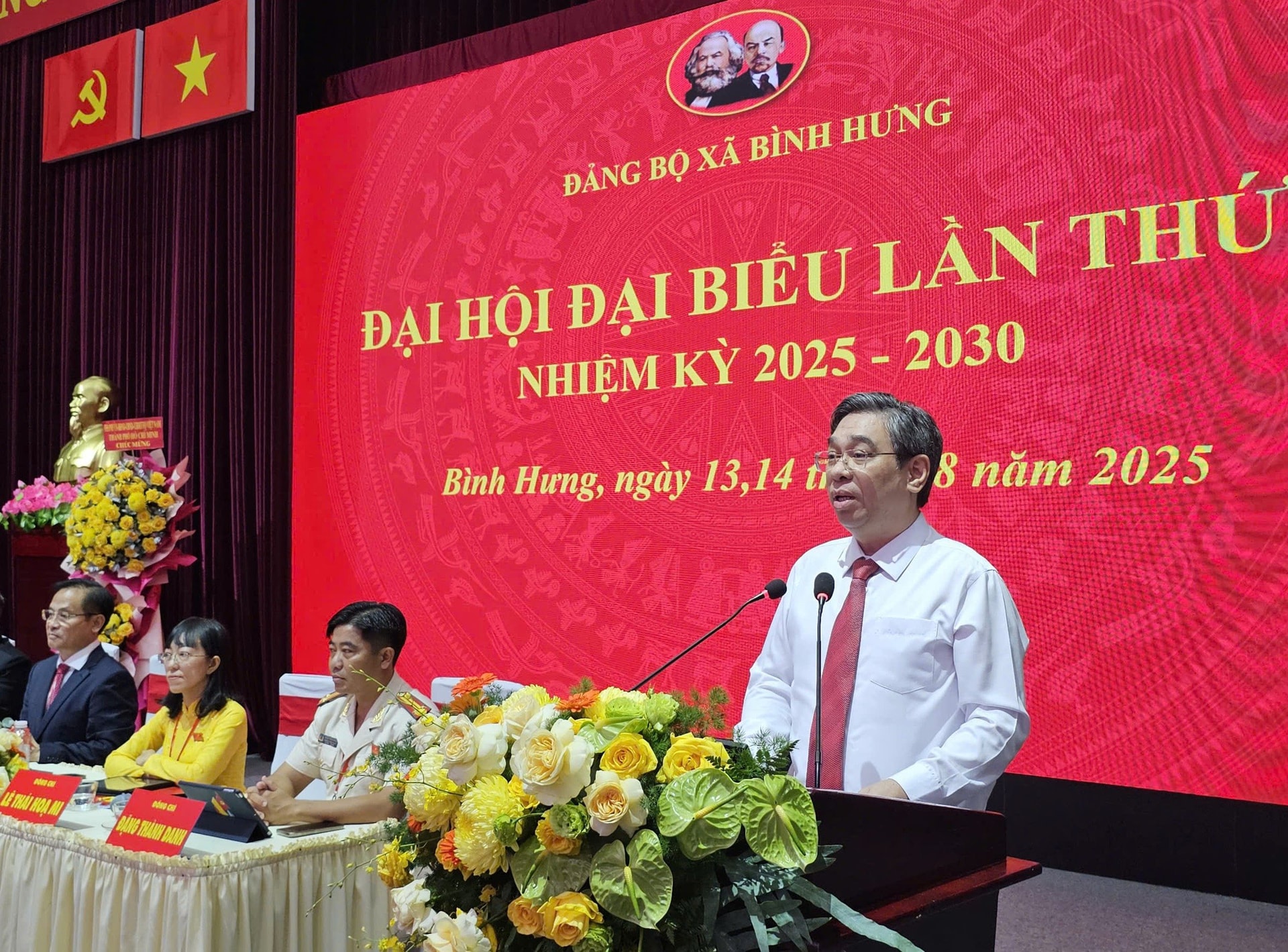dai-hoi-dang-xa-binh-hung-2.jpg