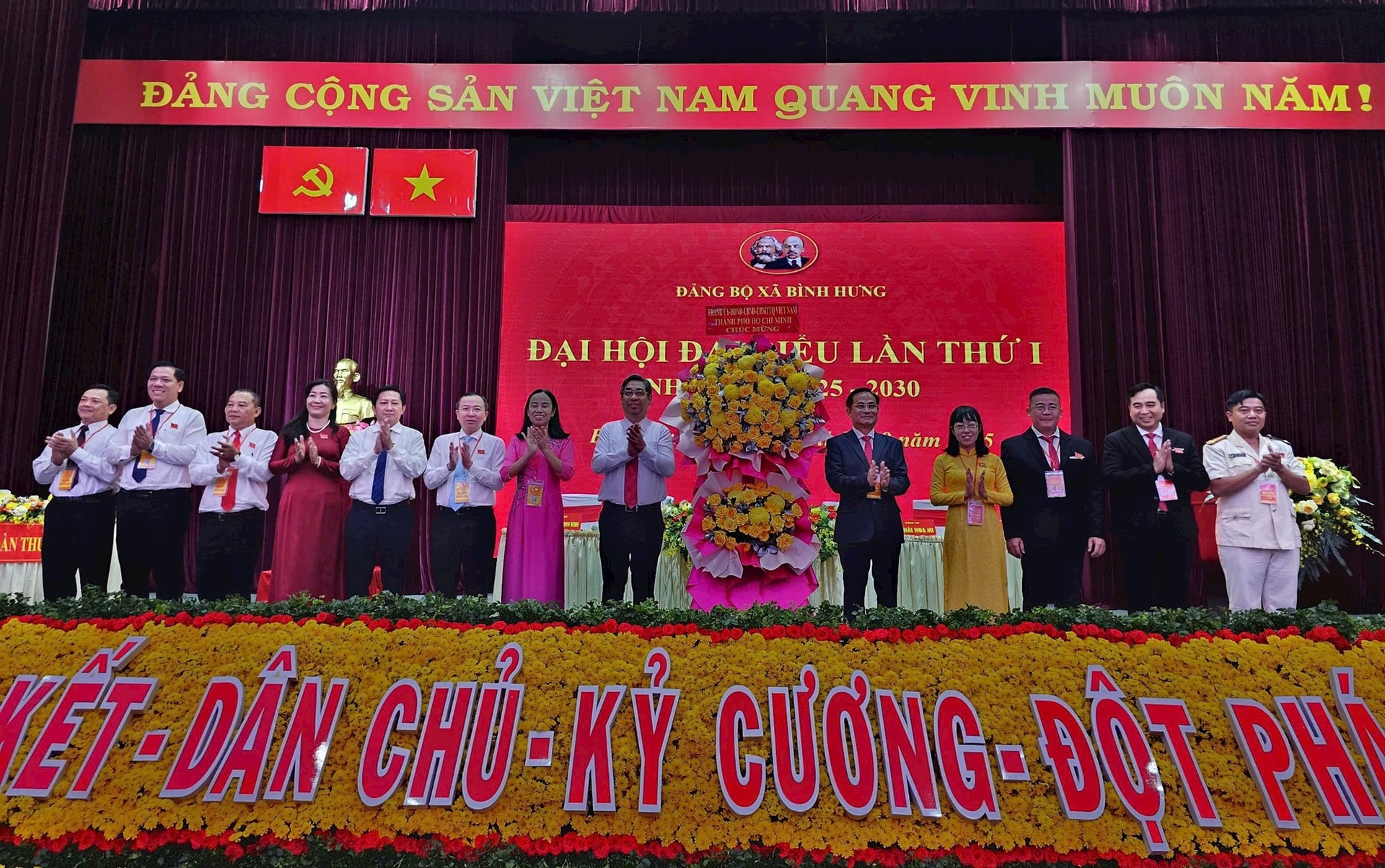 dai-hoi-dang-xa-binh-hung-6.jpg