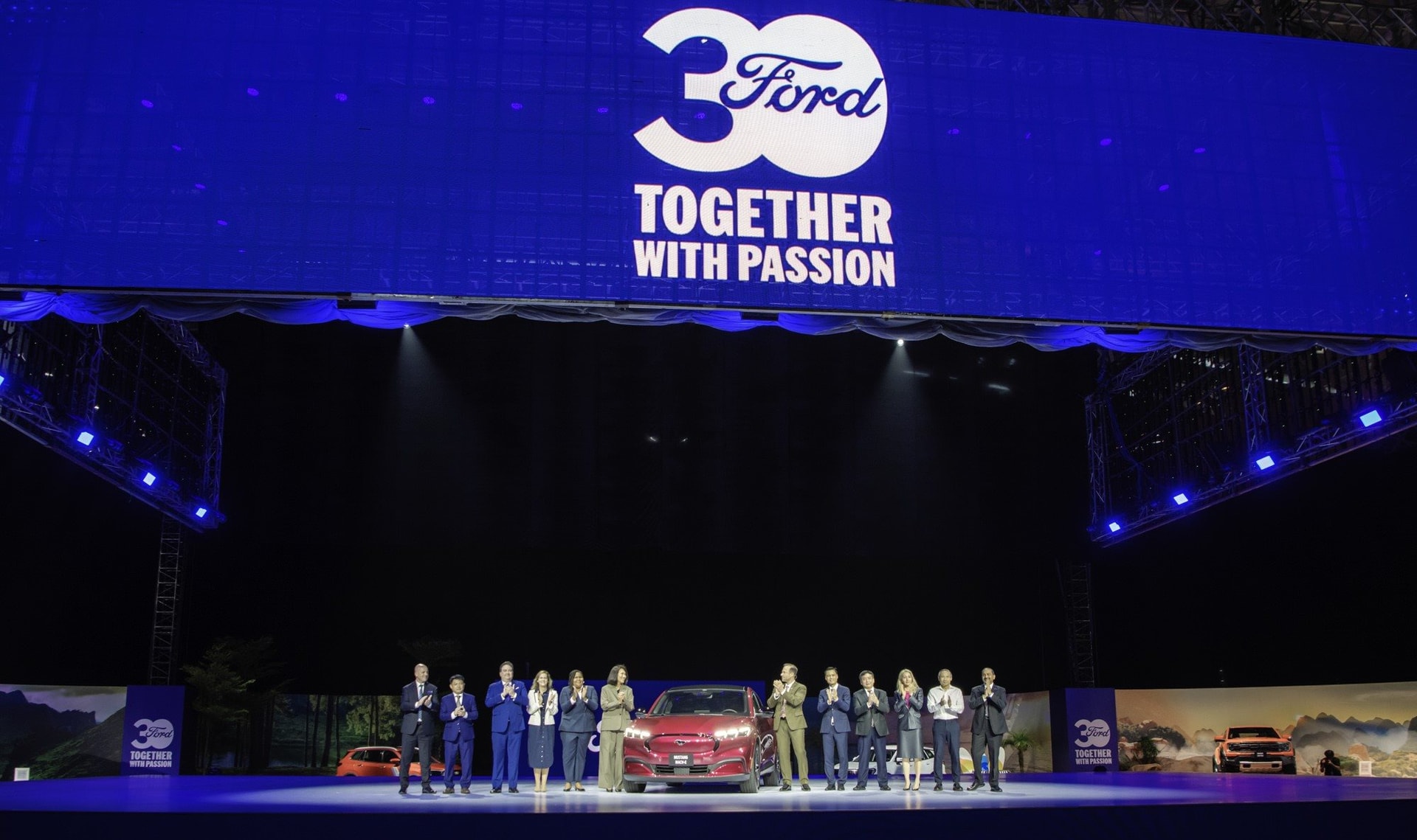 ford-30-nam-1.jpg