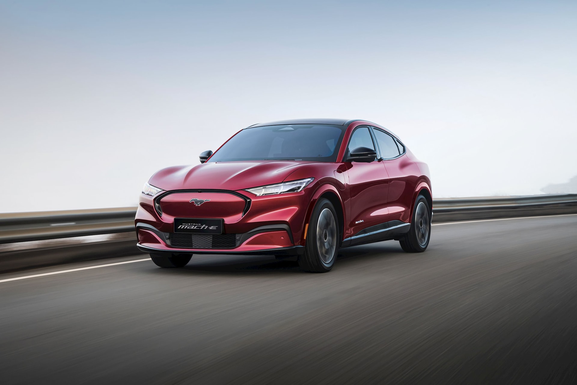 ford-mustang-mach-e-2.jpg