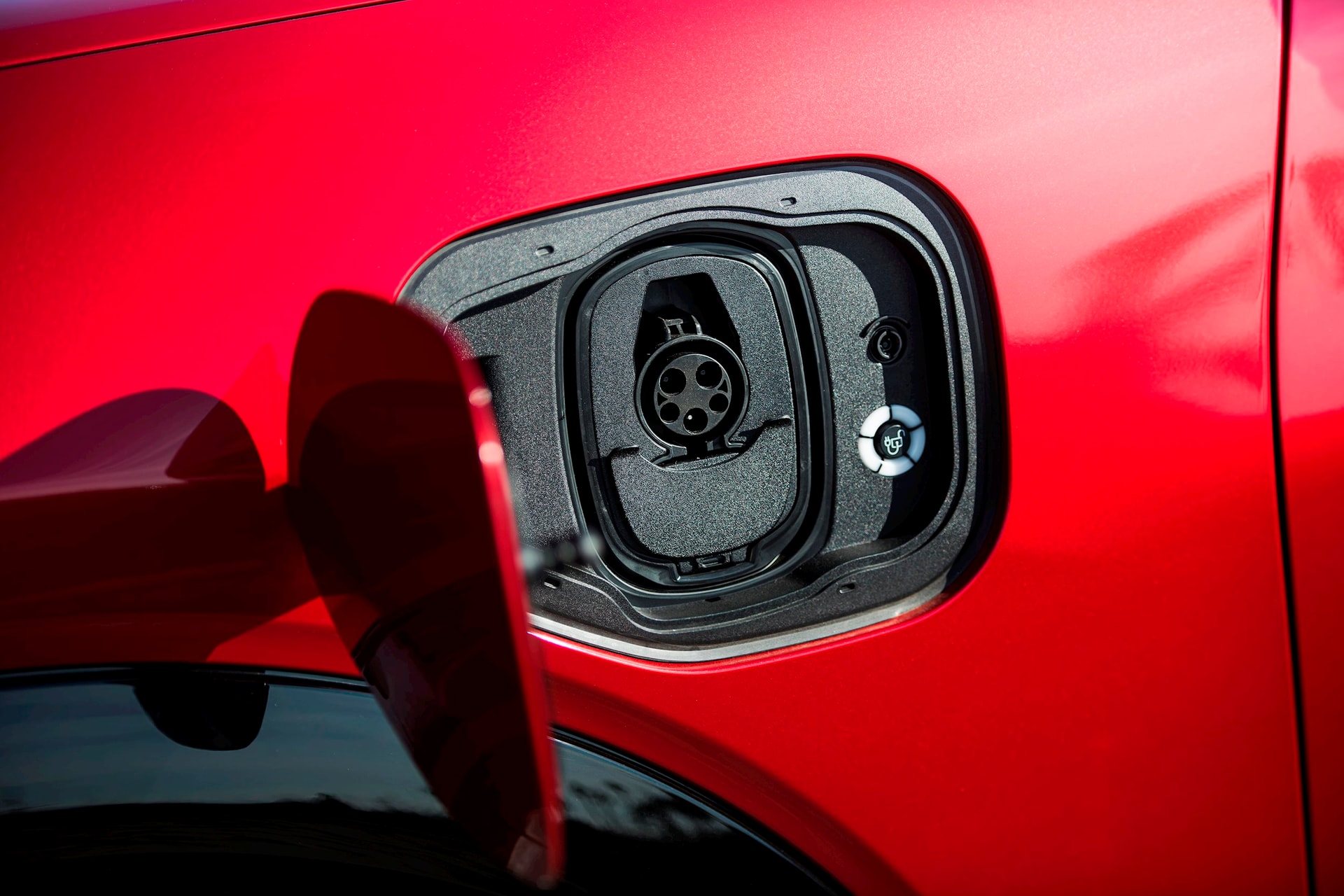 ford-mustang-mach-e-8.jpg